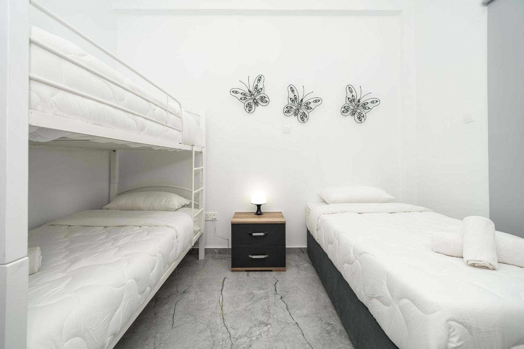Spiros Luxury *