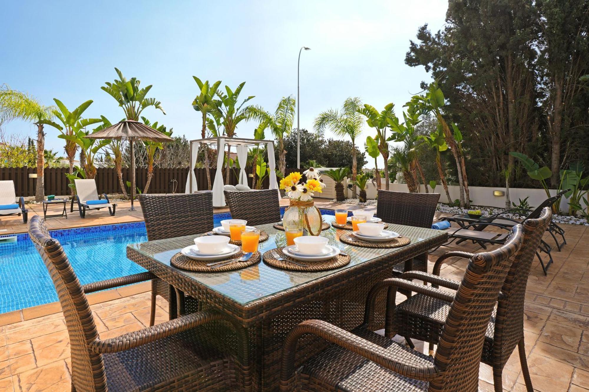 Lara - 3bed Bangalow With Large Pool Holiday home Ayia Napa