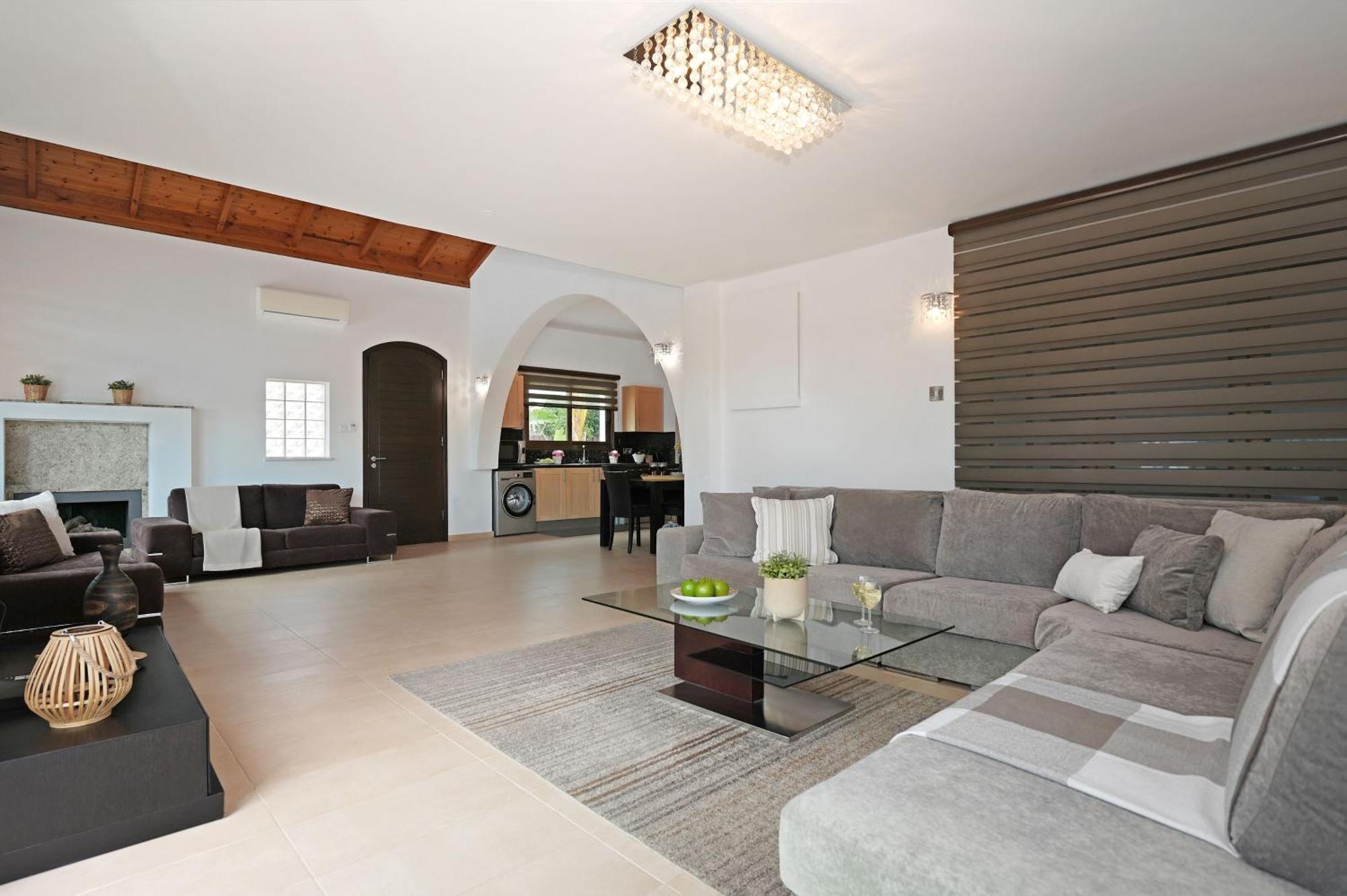 Lara - 3bed Bangalow With Large Pool *