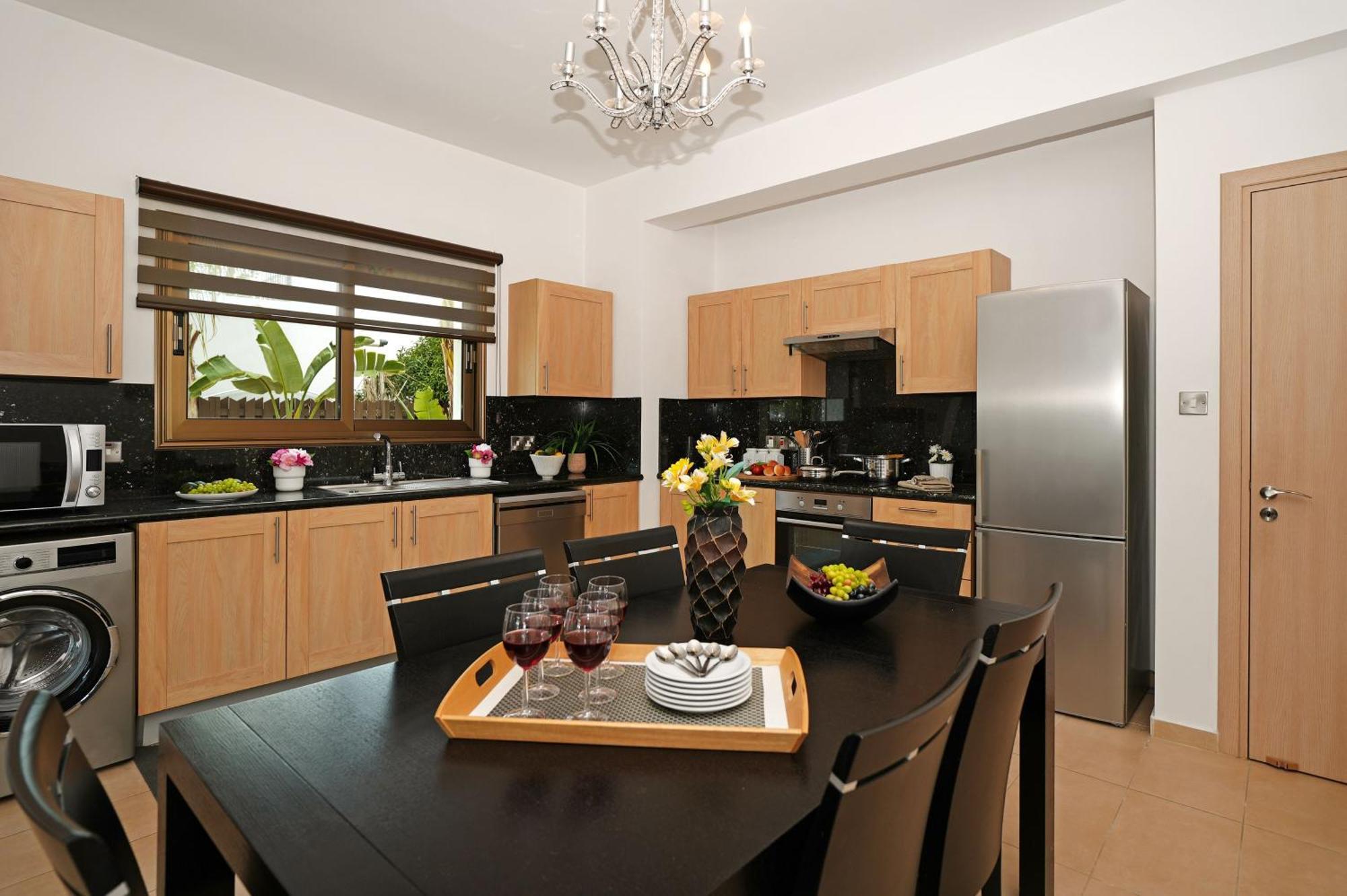 Lara - 3bed Bangalow With Large Pool