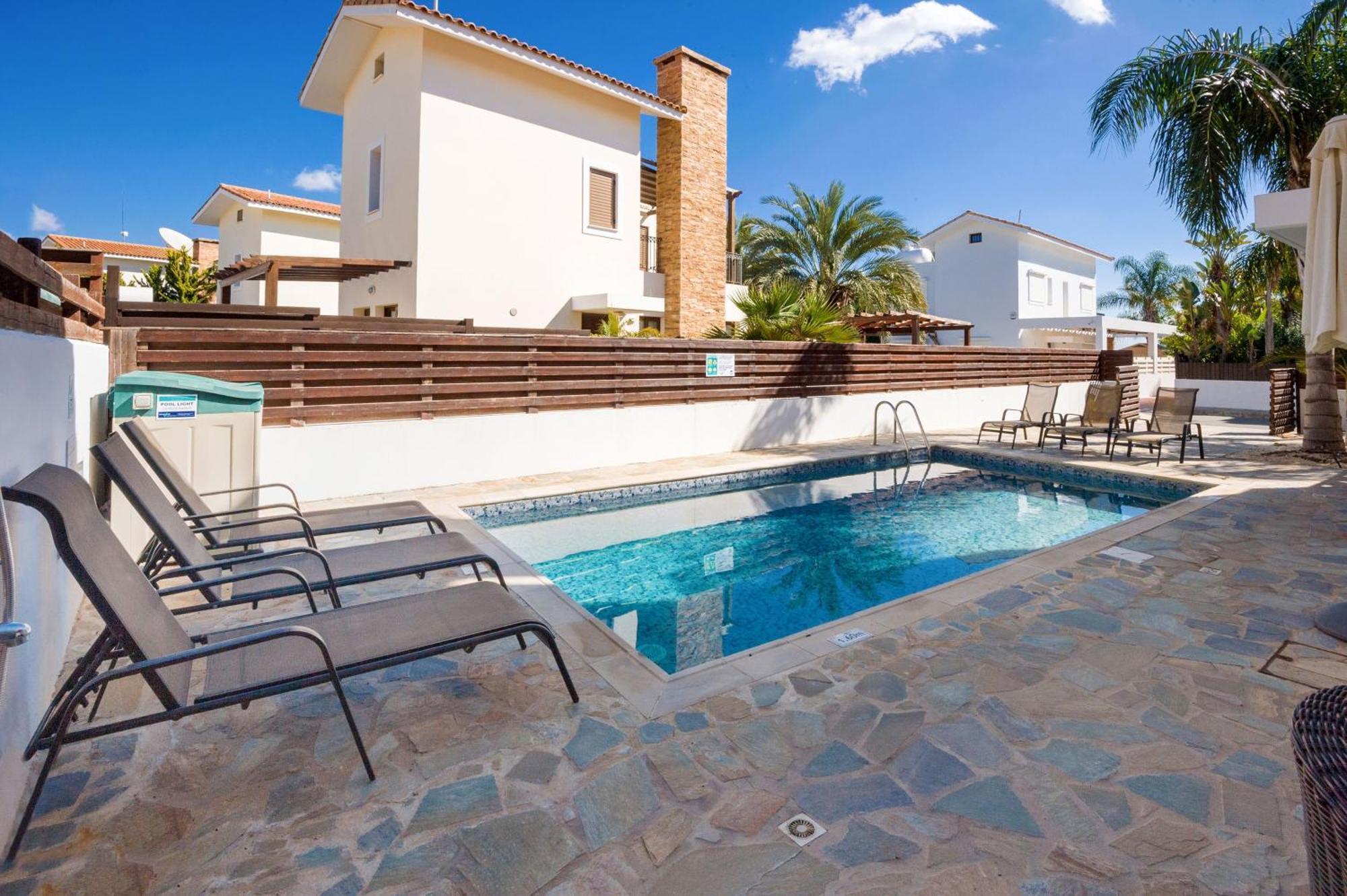 Casa de férias Ioanna - 50m From Med Sea *