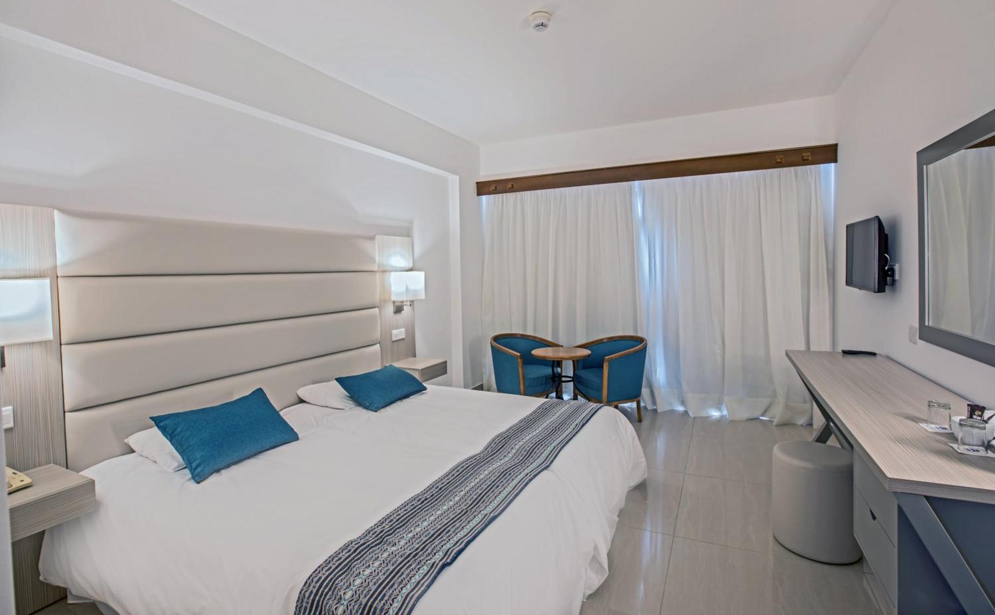Anmaria & Hotel 4*