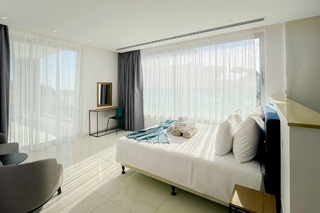 Armonia Seaview Villa Ayia Napa