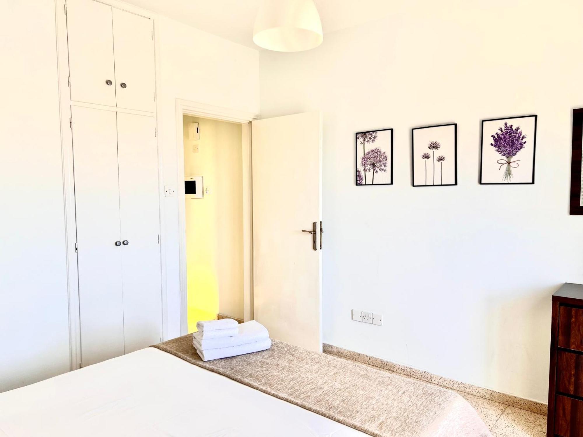 Apt On The Street Of Bars&nightclubs In 11 Apartment Ayia Napa