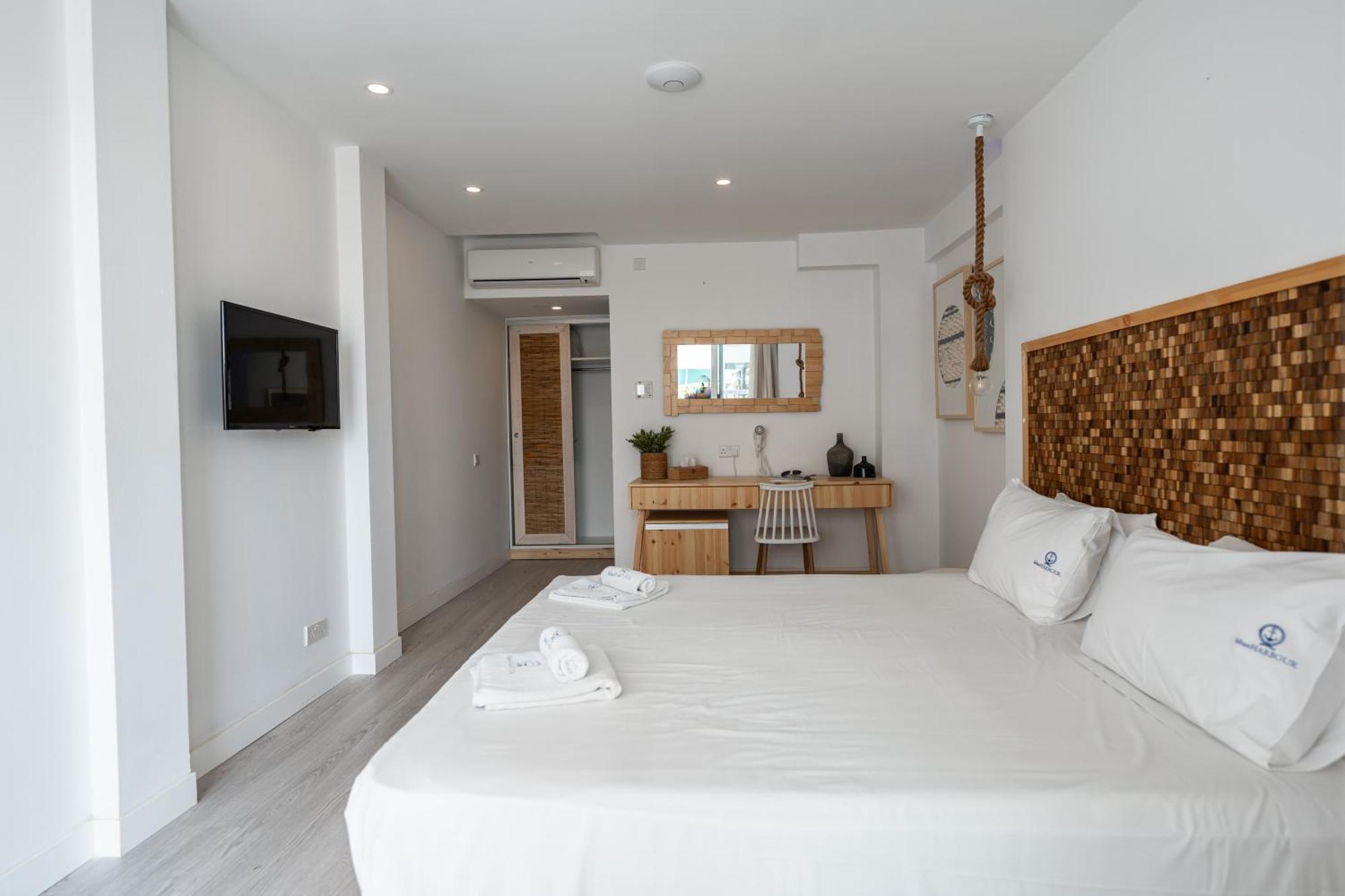 Blue Harbour Boutique Agia Napa