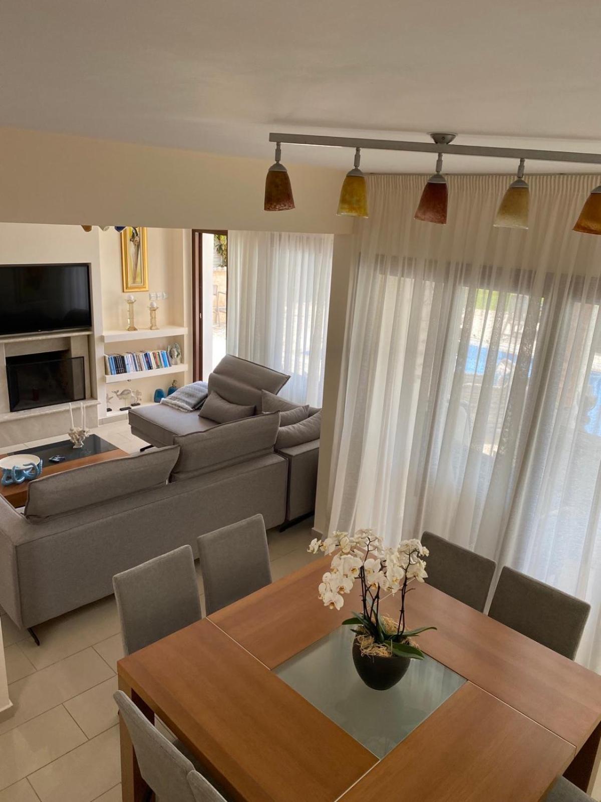 Ionion Beachfront * Ayia Napa