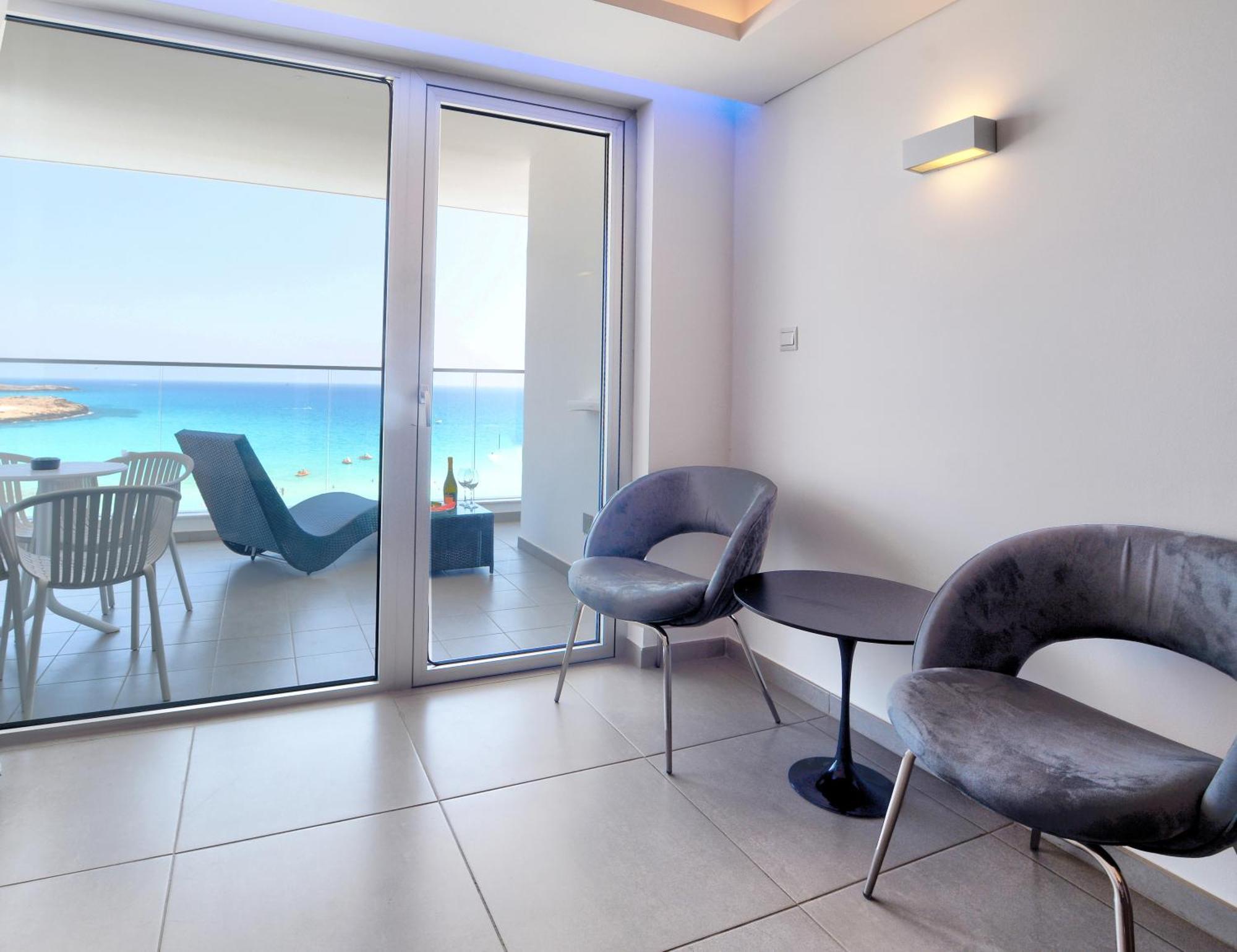 Vassos Nissi & Hotel
