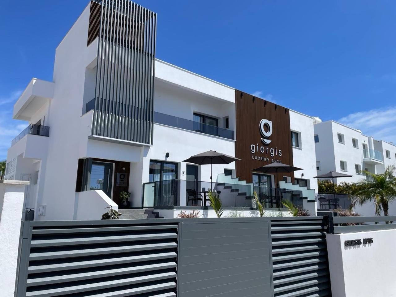 Giorgis Luxury Apartment Agia Napa