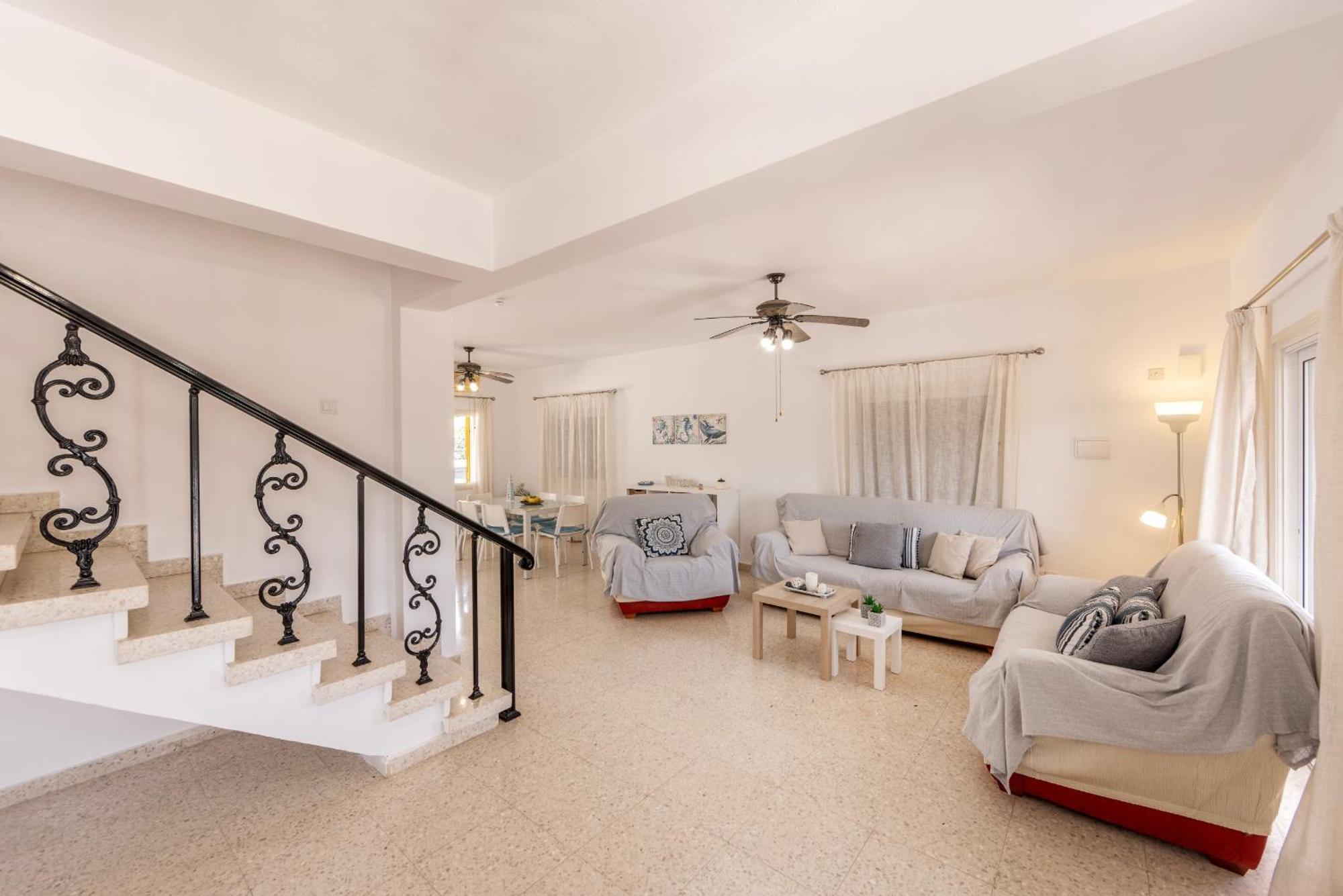 Ayia Thekla Sea Breeze Villa