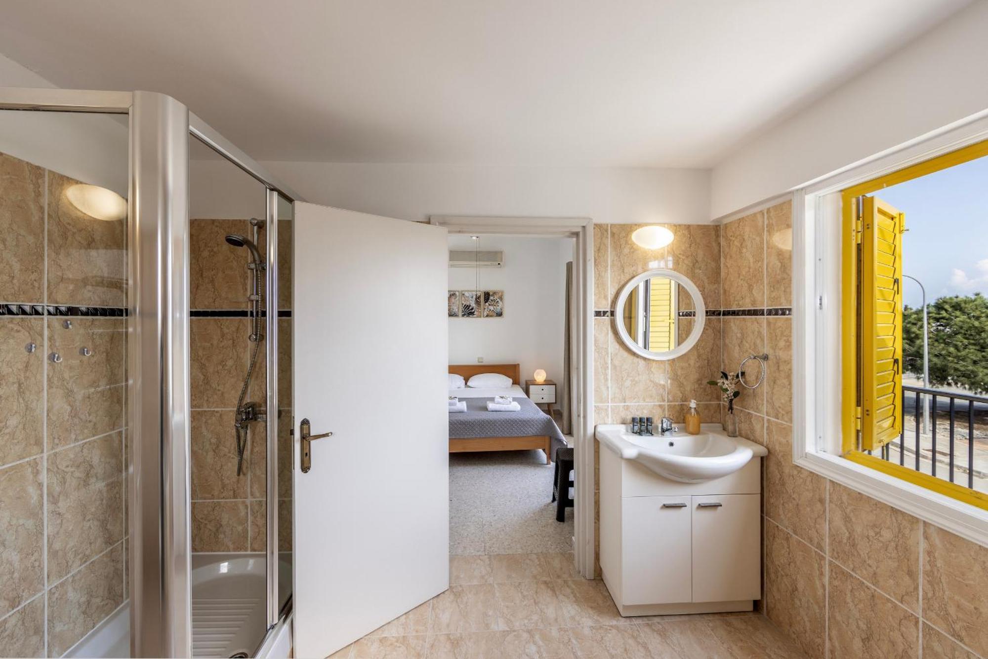 Villa Ayia Thekla Sea Breeze *