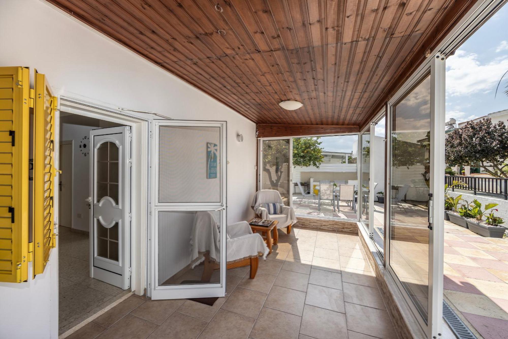 Ayia Thekla Sea Breeze Villa *