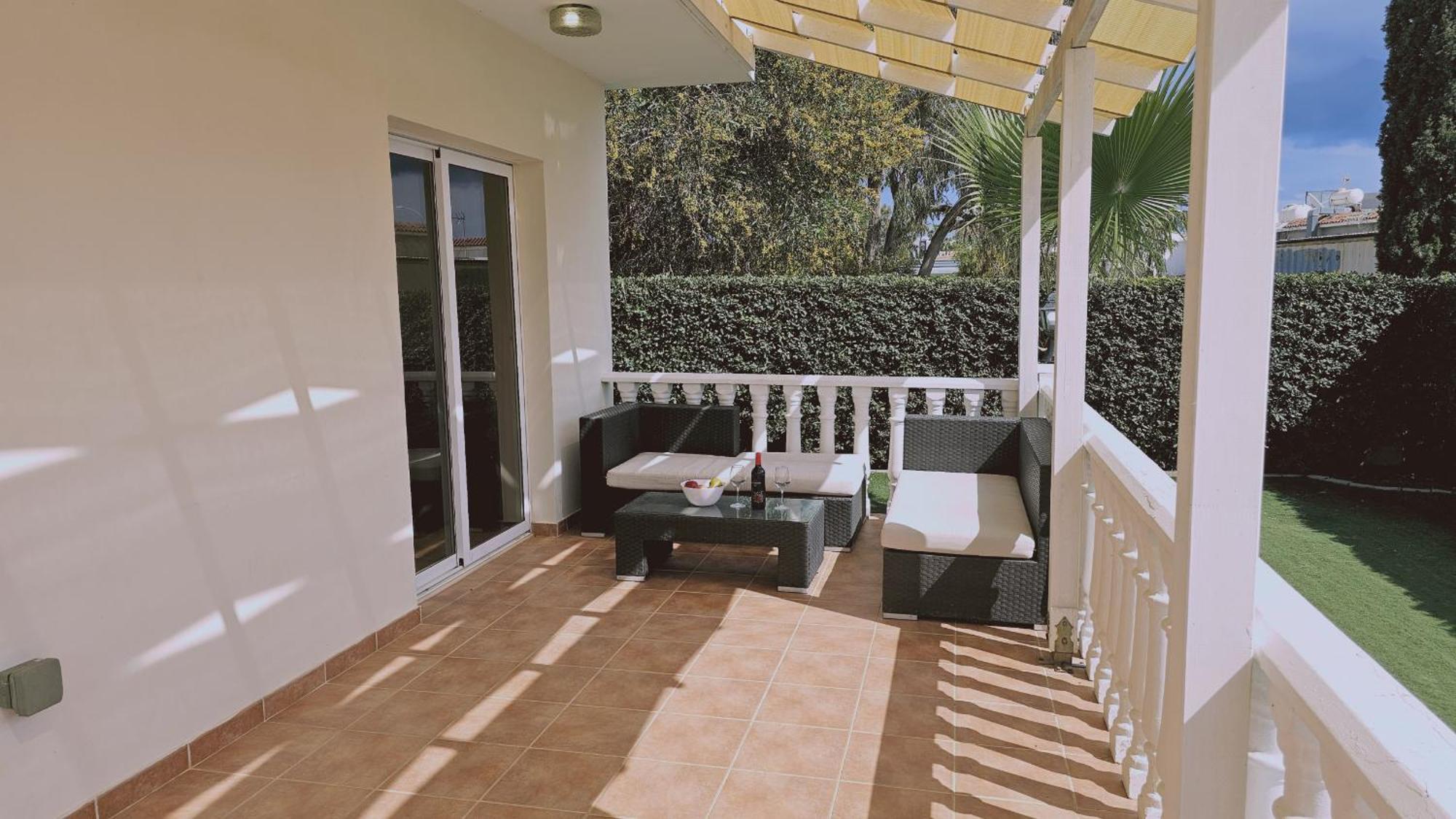 Nissi House