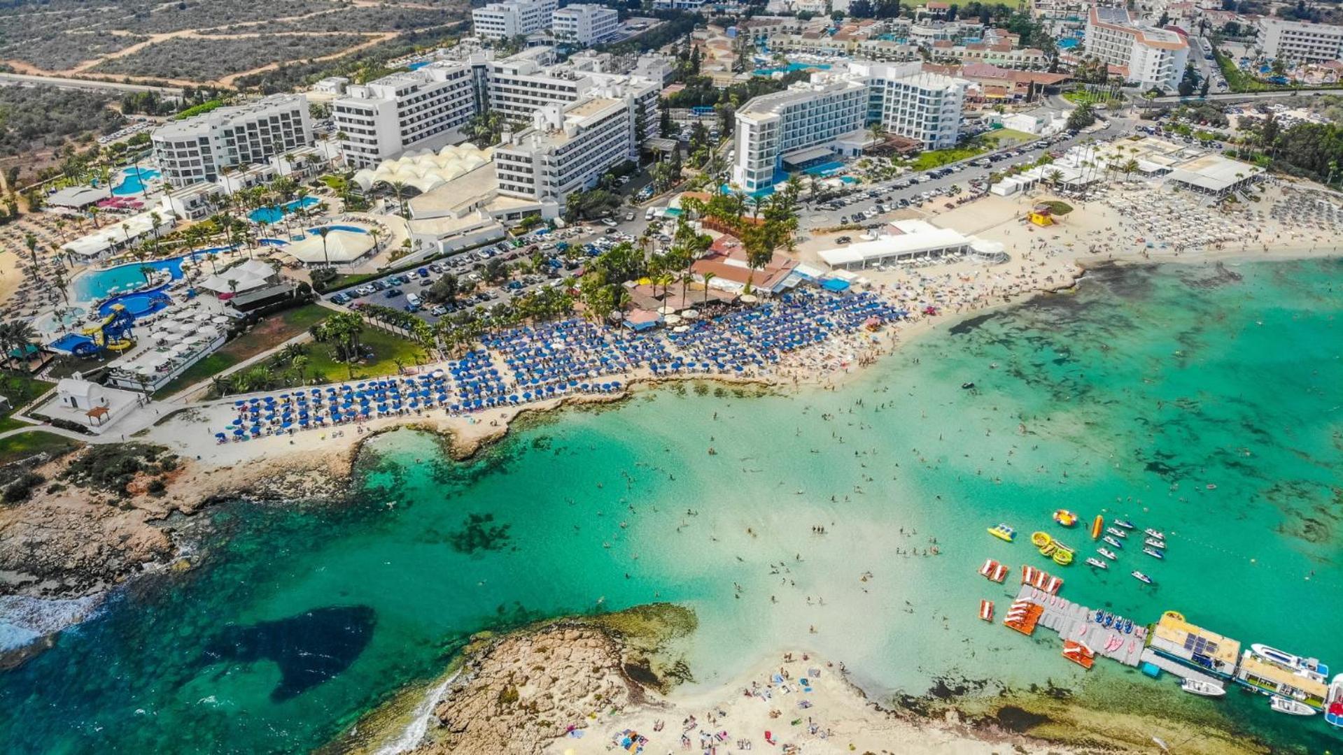 Nightpulse Central - 3 Min To Beach Apartamento Agia Napa