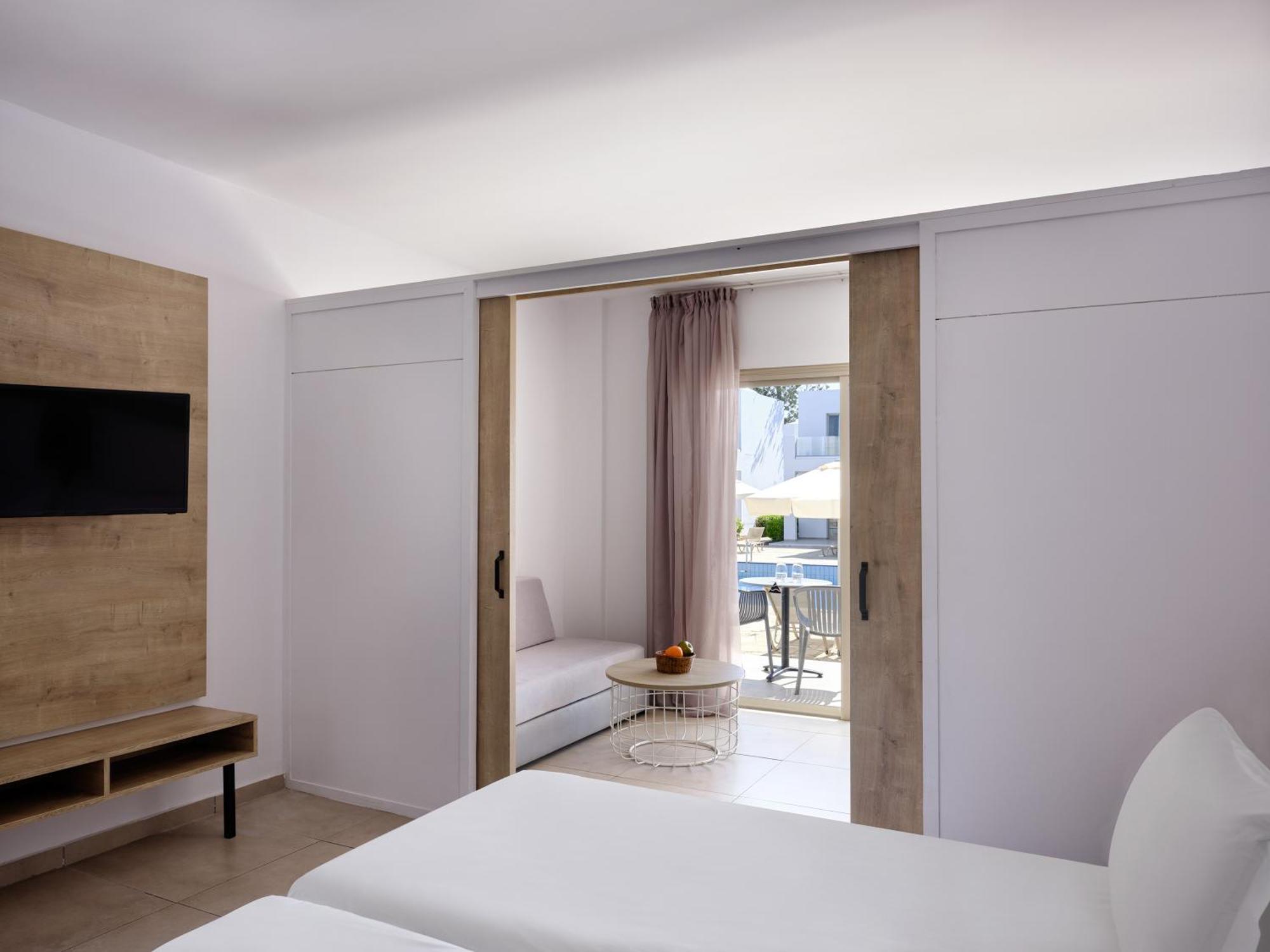 Resort Atlantica Panthea 4*