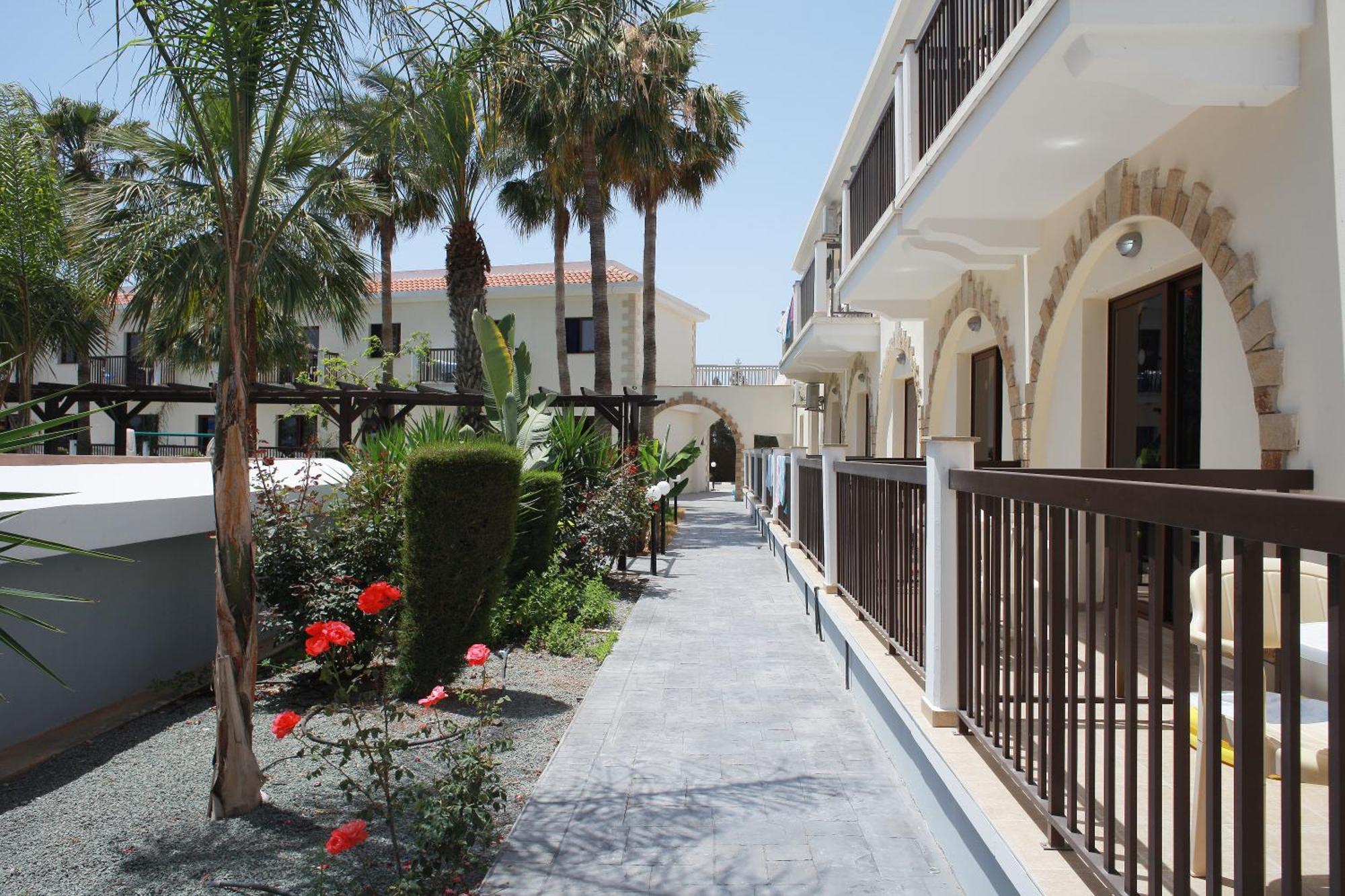 Aparthotel Loutsiana Deluxe Apts Ayia Napa