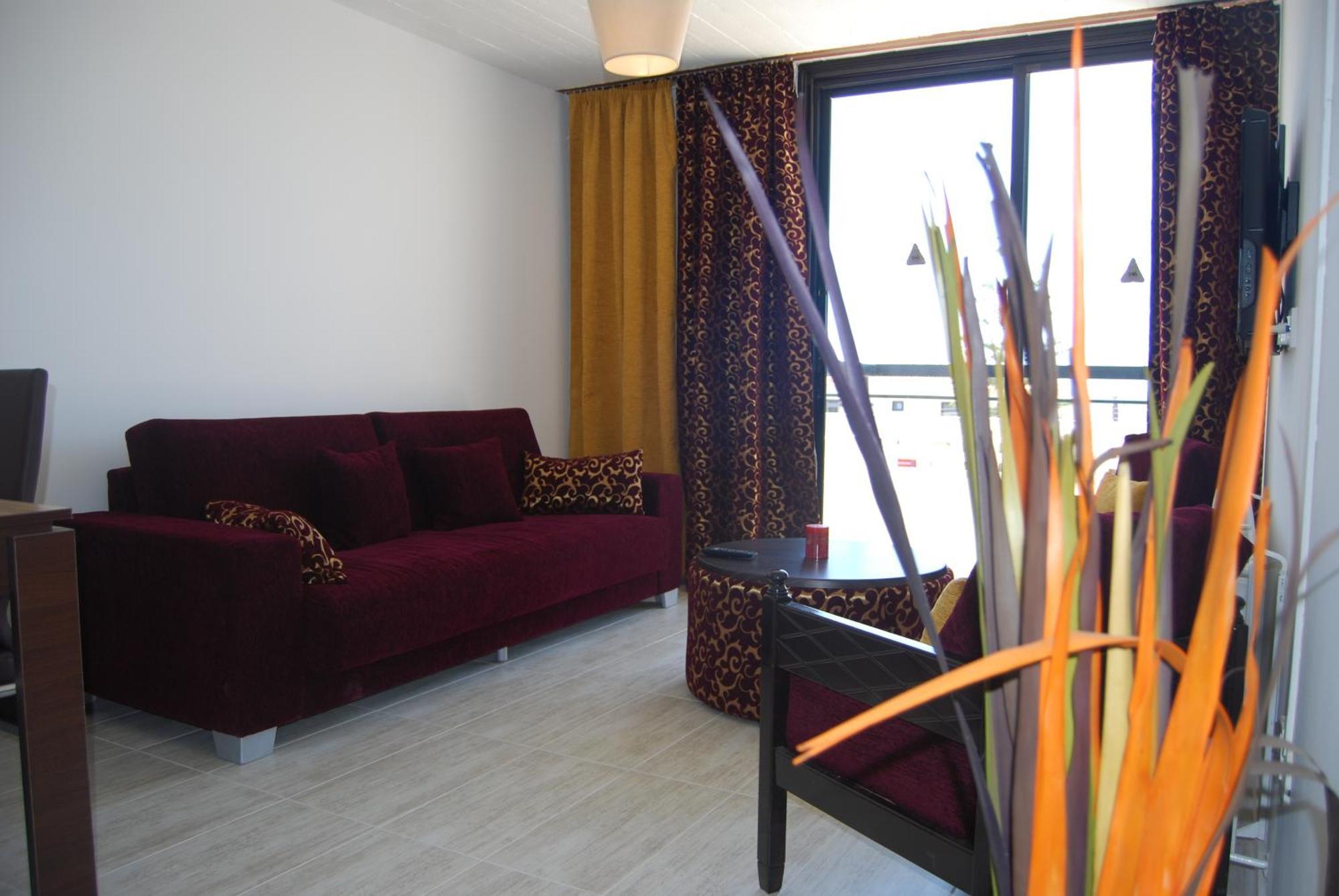 Aparthotel Agrino