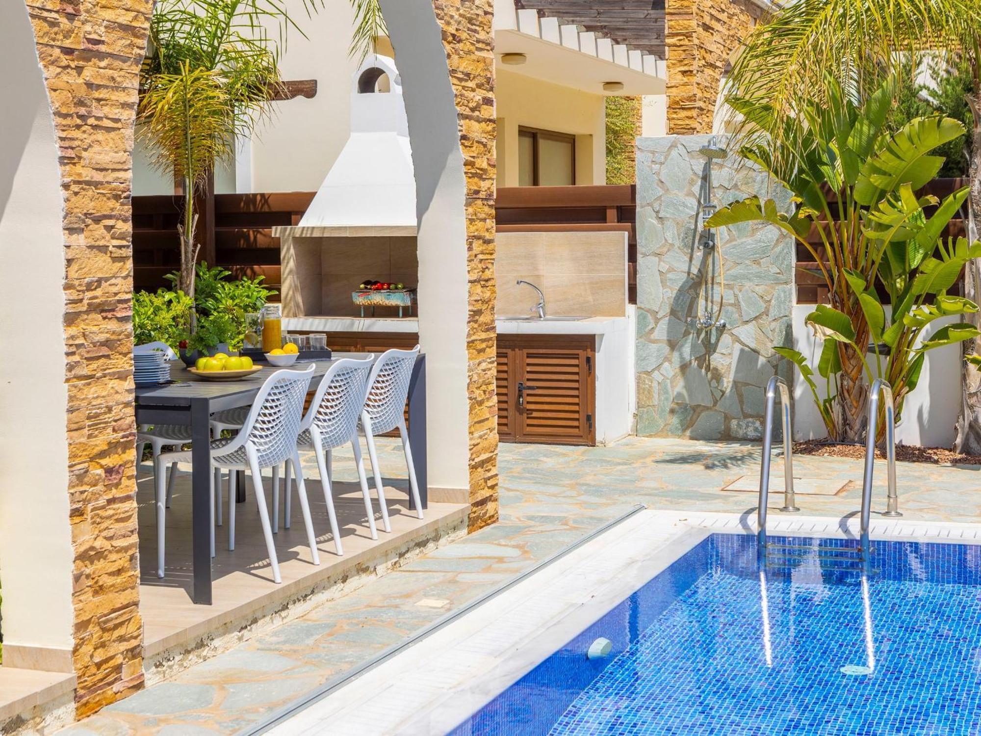 Ionion H5 Agia Napa