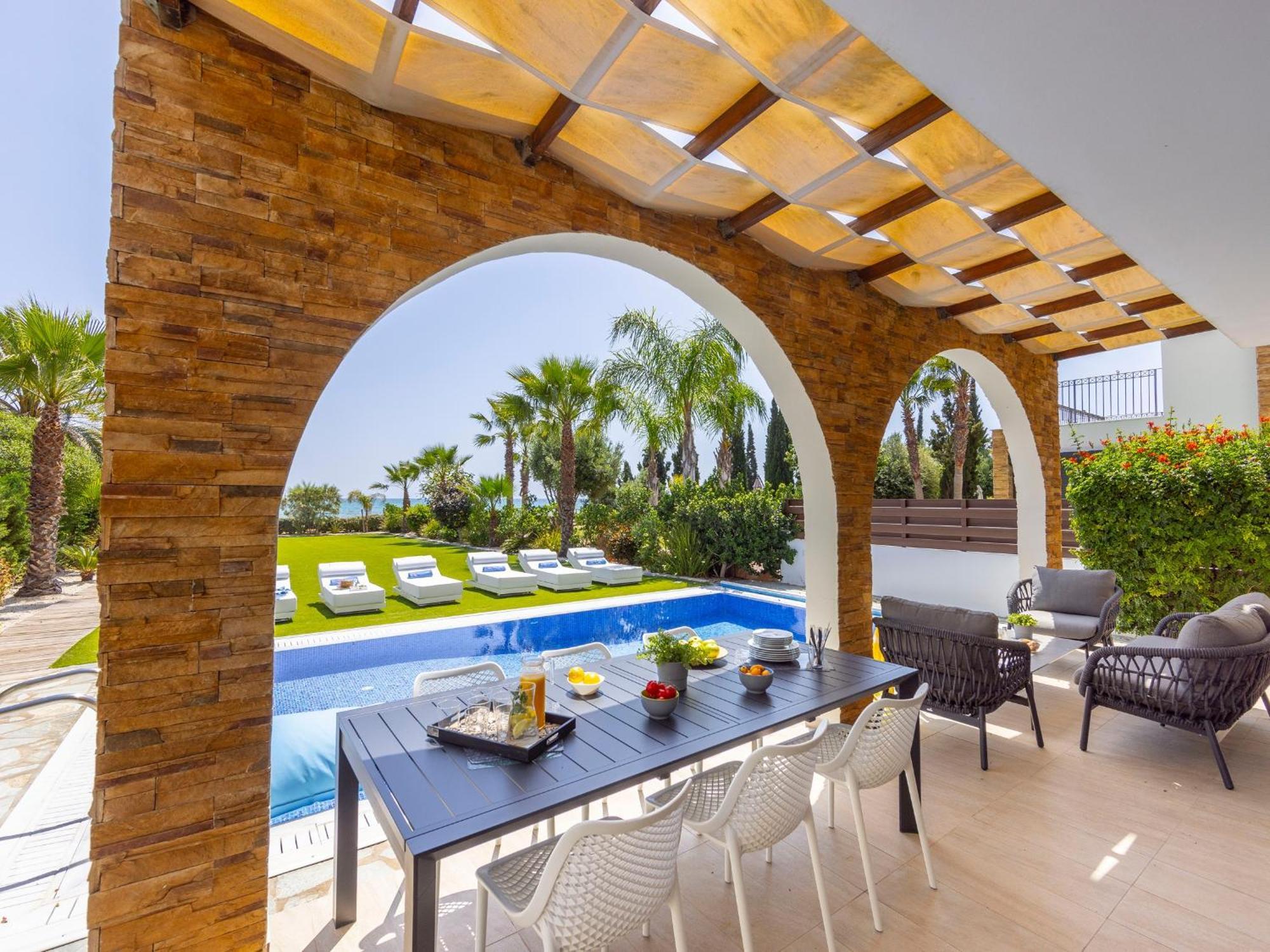 Villa Ionion H5 *