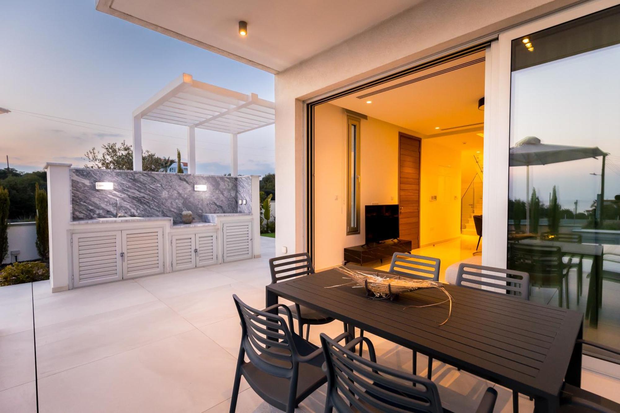 Villa Napa Hills Seaview - Iris Ayia Napa