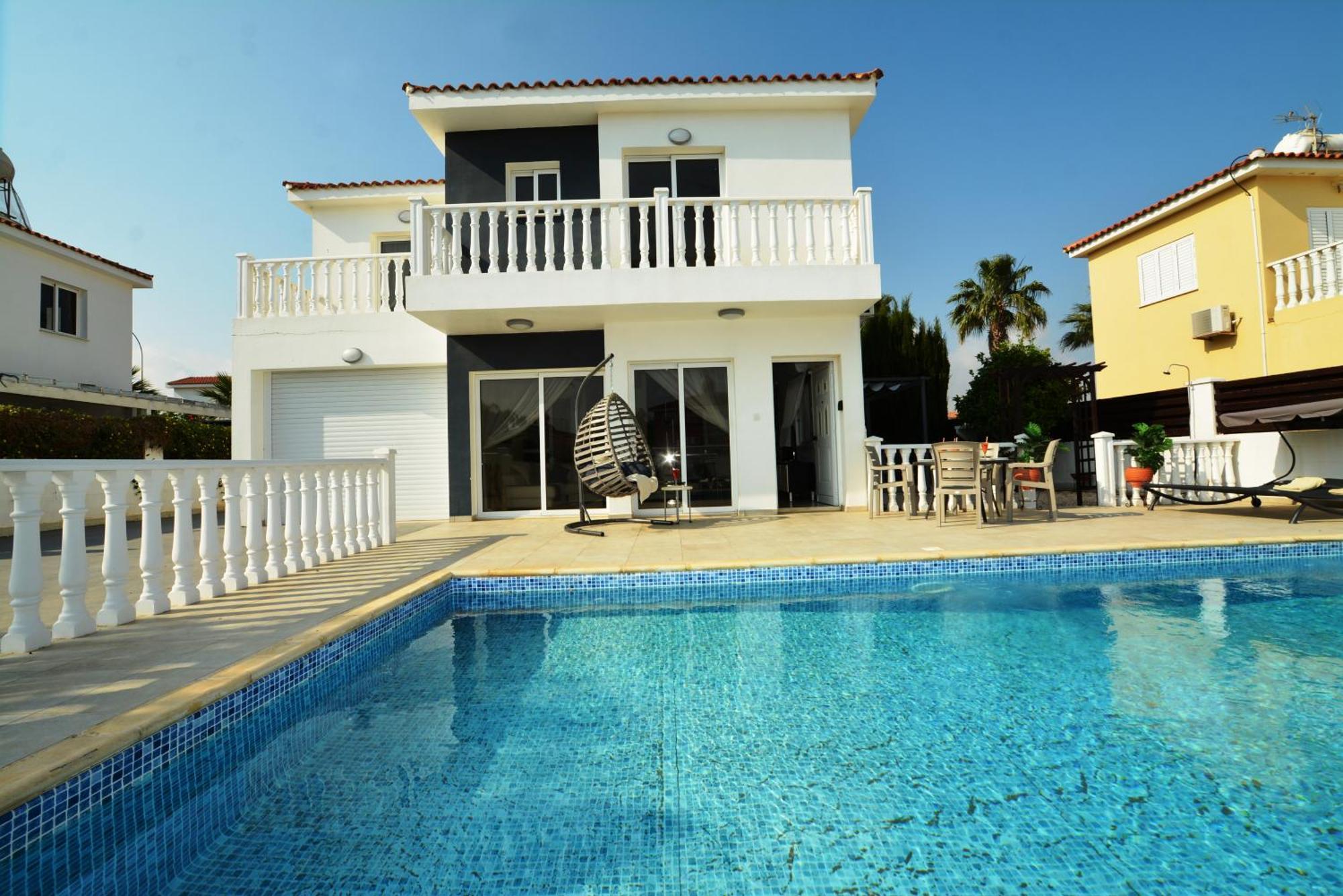 Thetida Villa *