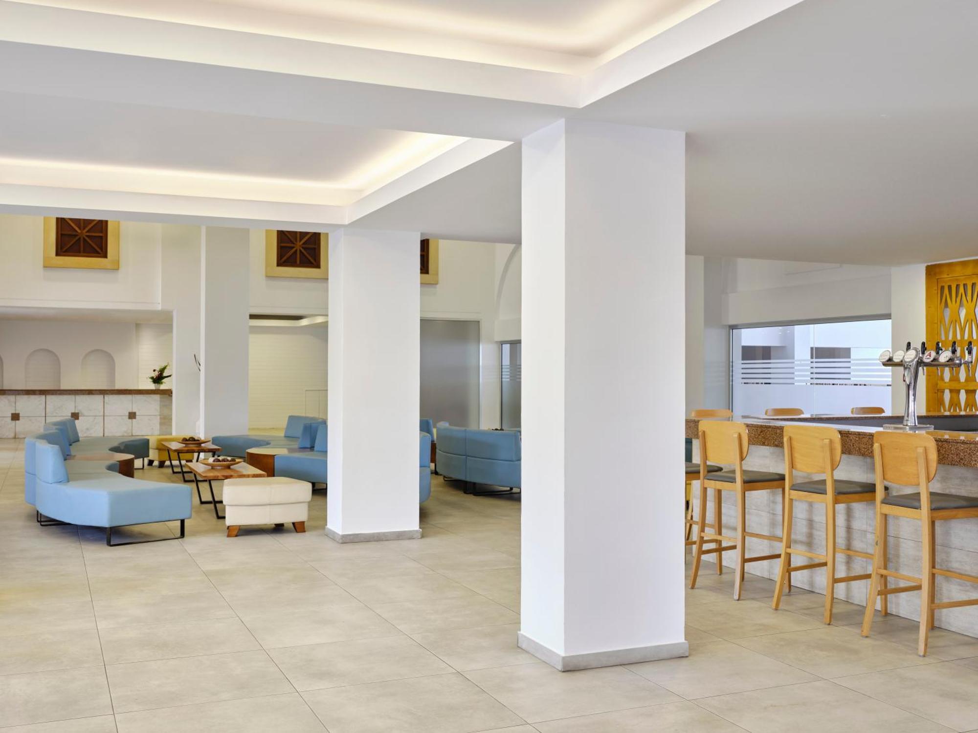 Resort Atlantica Panthea 4*