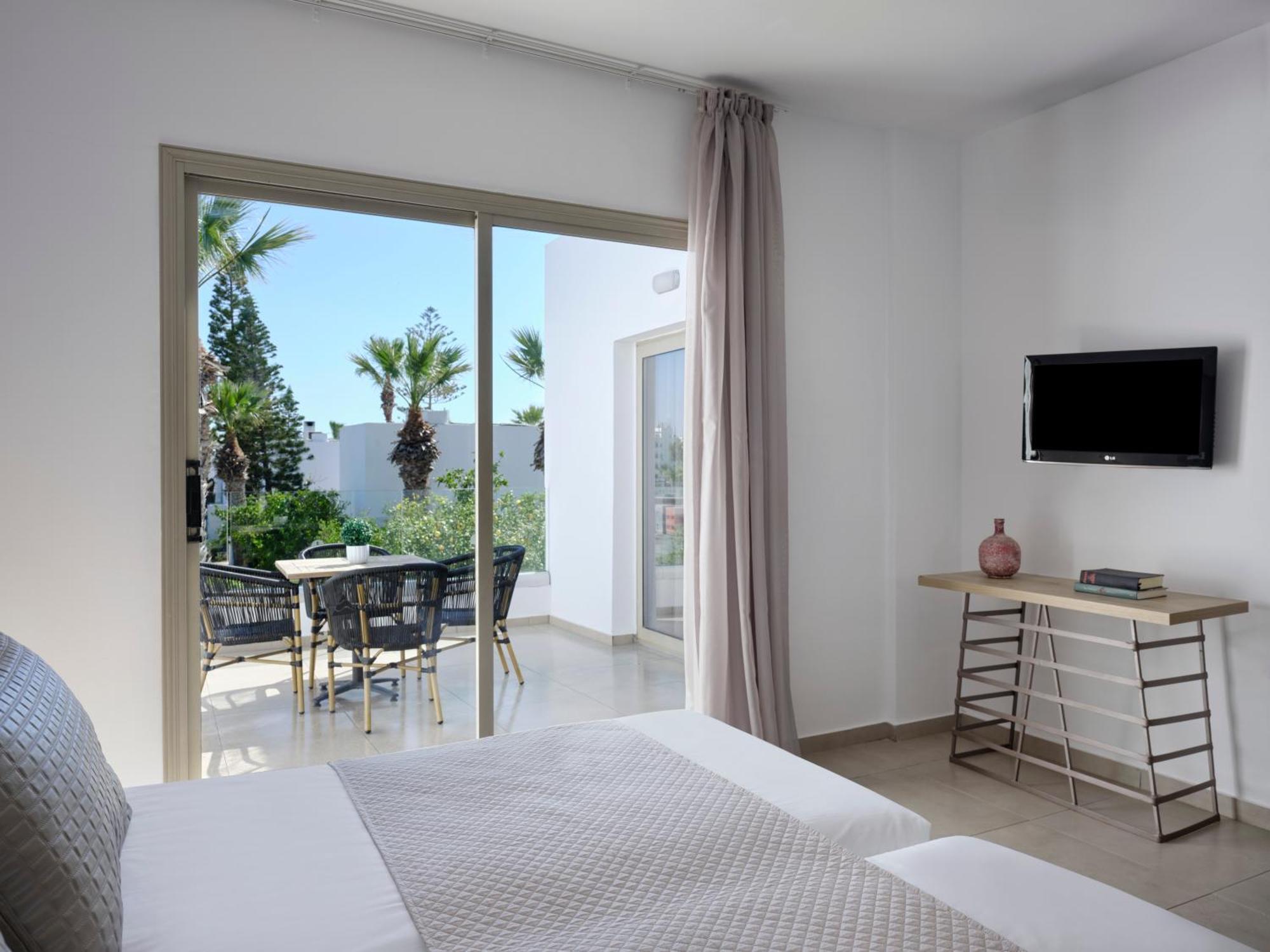 Atlantica Panthea 4* Ayia Napa