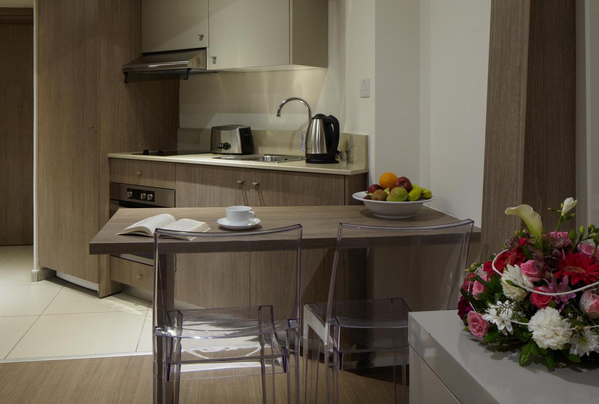 Aparthotel Melpo Antia & 4*