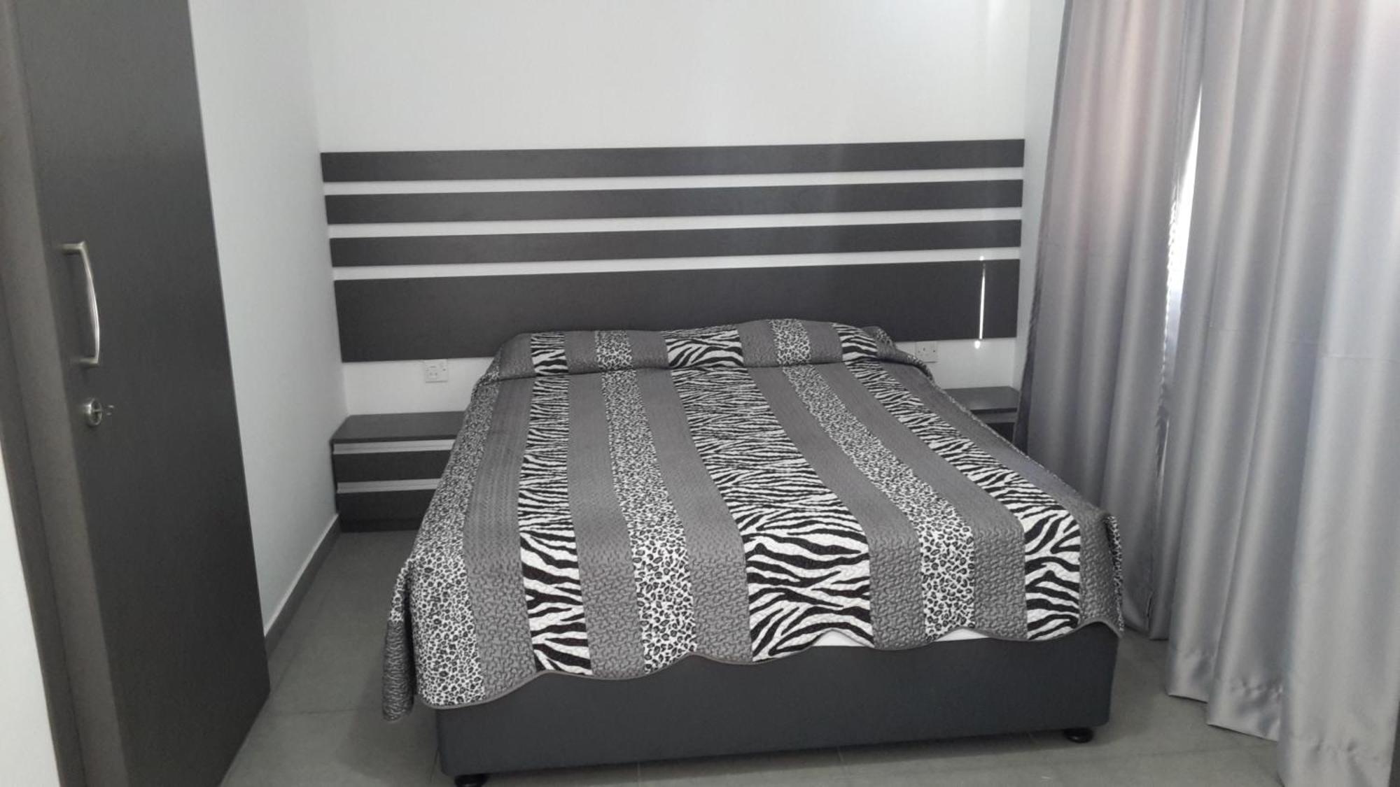 Agrino Aparthotel