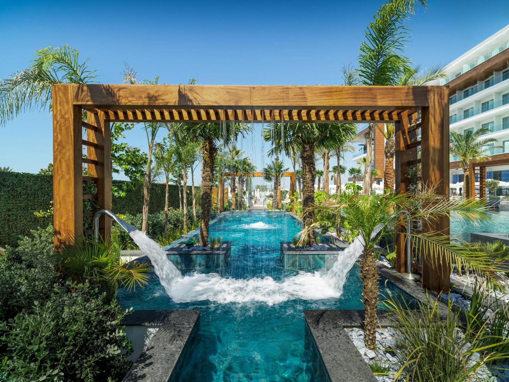 Amanti, Madefortwo - (adults Only) 5*