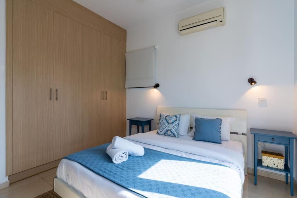 Apartment Lumina 2-bedroom And Pool In *