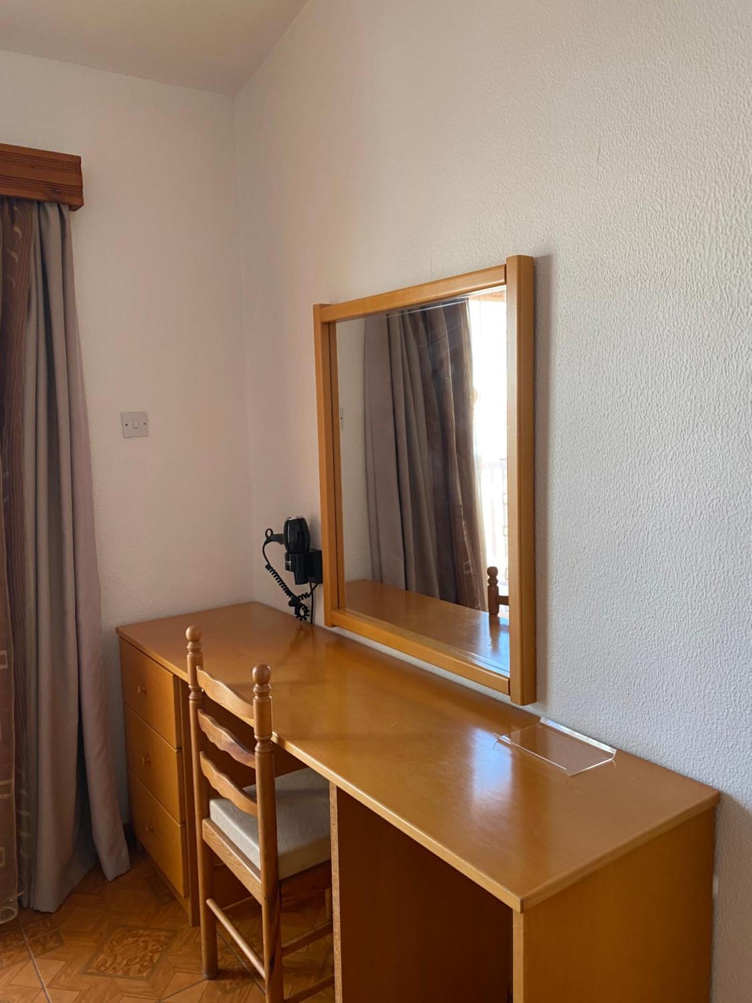 Alexia Aparthotel 2*