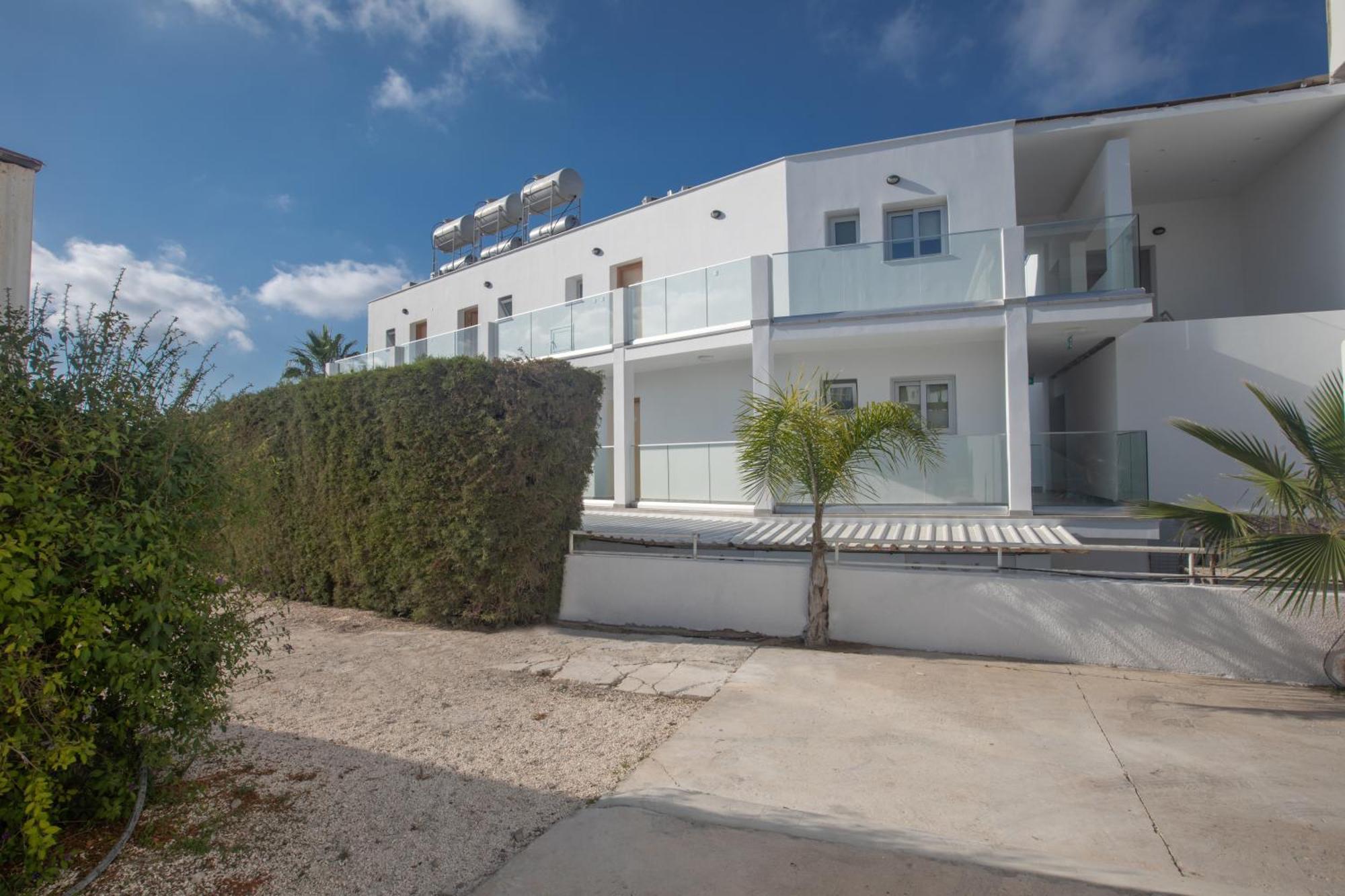Aparthotel Pavlinia &