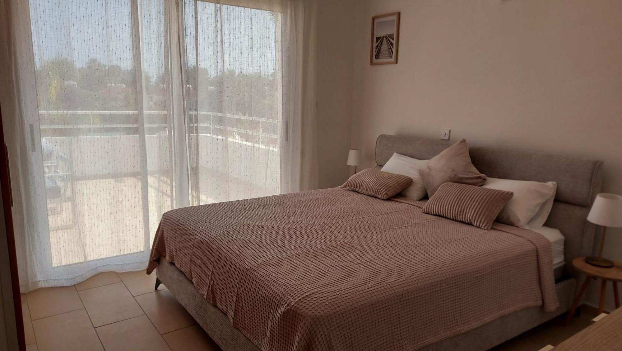Nissi 3 Pool View 2 Bedroom With Large Veranda