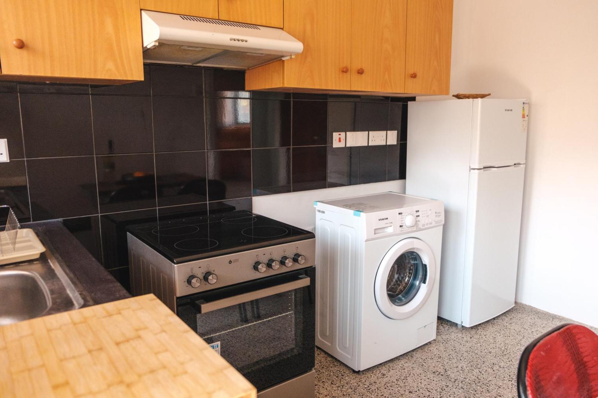 Serenityone - Centrally Located One Bedroom
