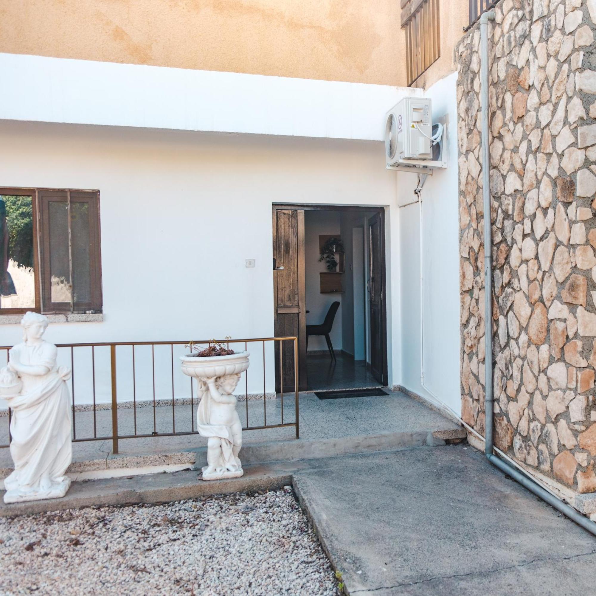 Serenityone - Centrally Located One Bedroom Apartment Ayia Napa