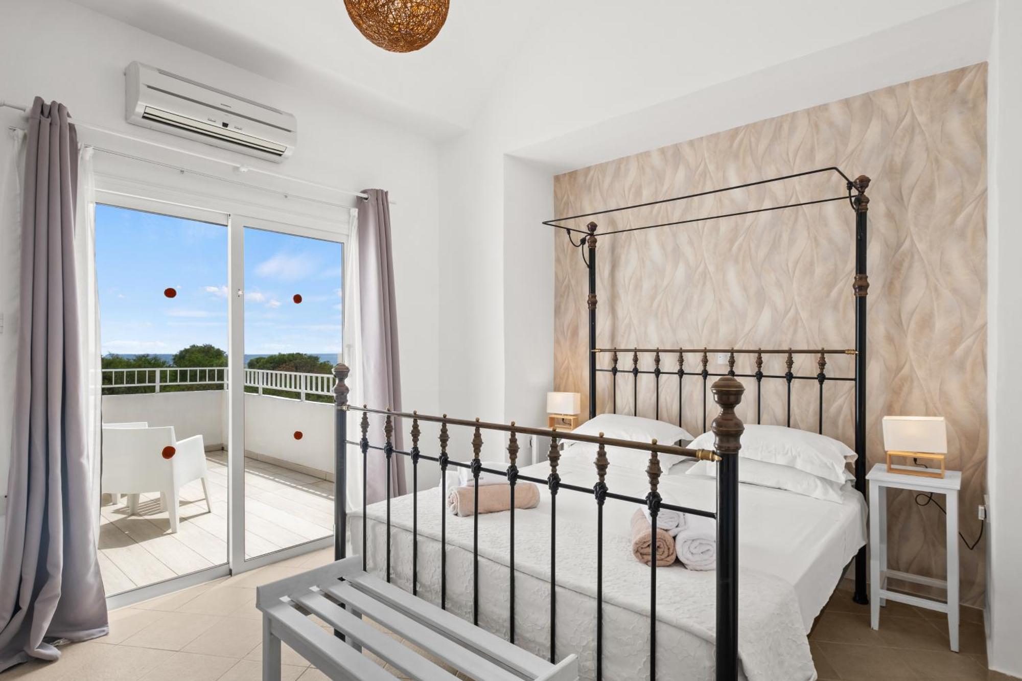 Thalassines * Ayia Napa