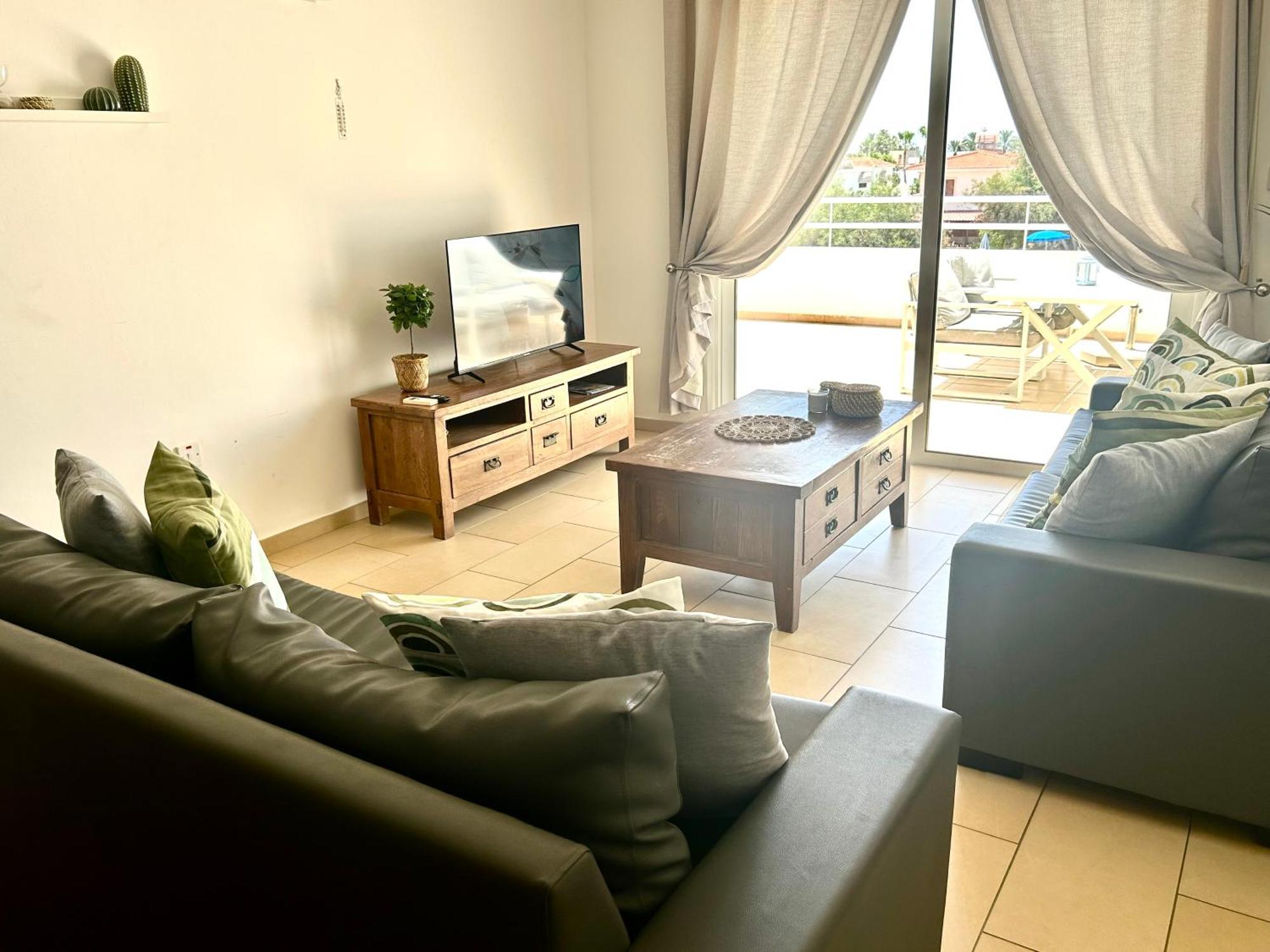 Nissi Sandy Bay C09 Apartment *