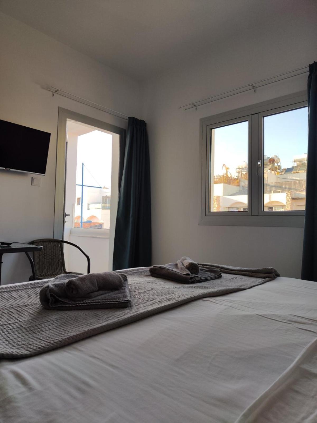Bluejsuite Inn Ayia Napa