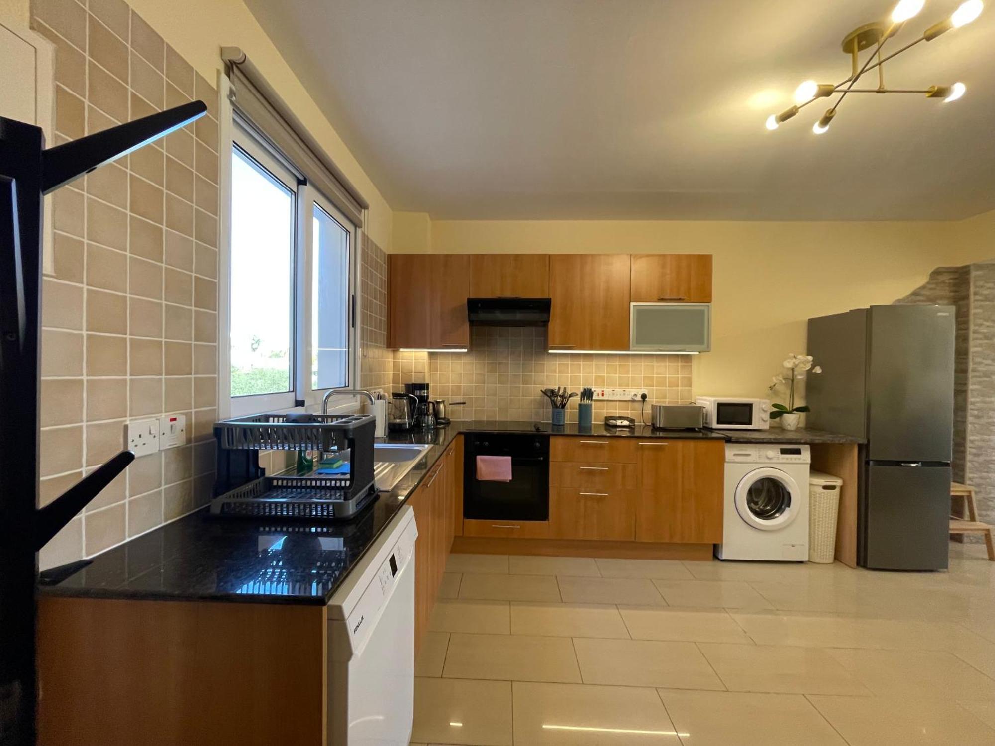 Nissi Beautiful Apartment