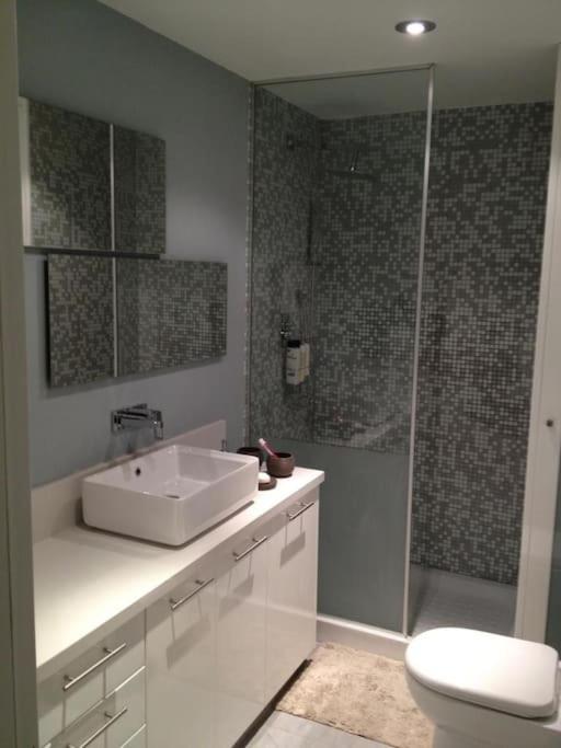 Three Bedroom Modern Flat