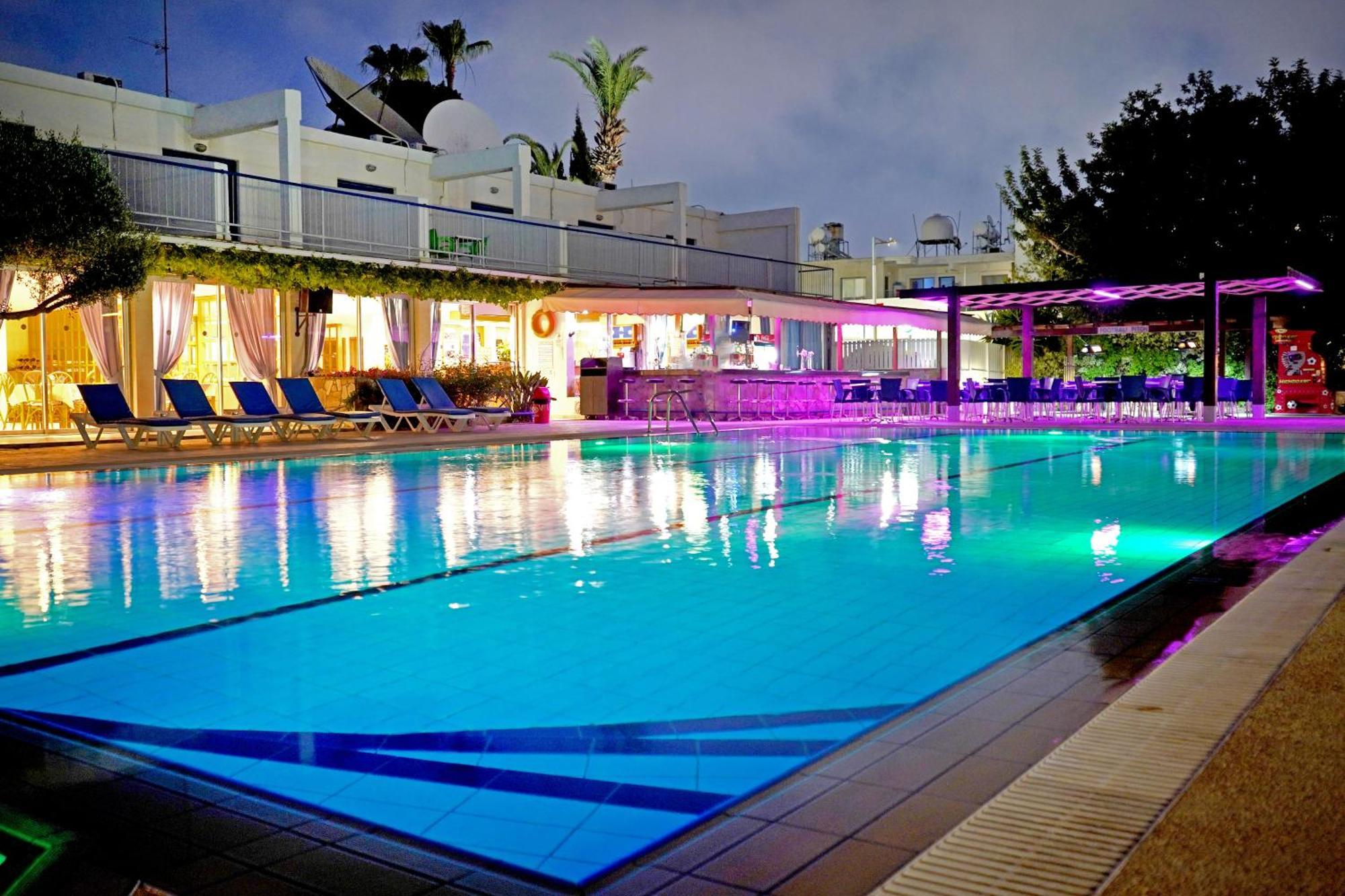 Green Bungalows Hotel Apartments 3* Ayia Napa