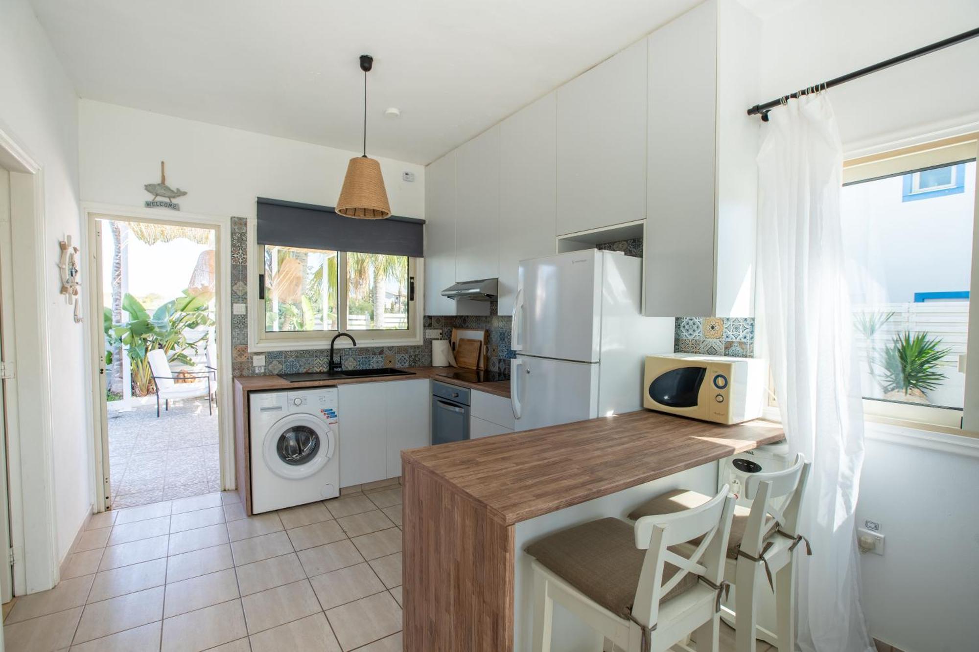 Phaedrus Living: Luxury Oceania * Agia Napa
