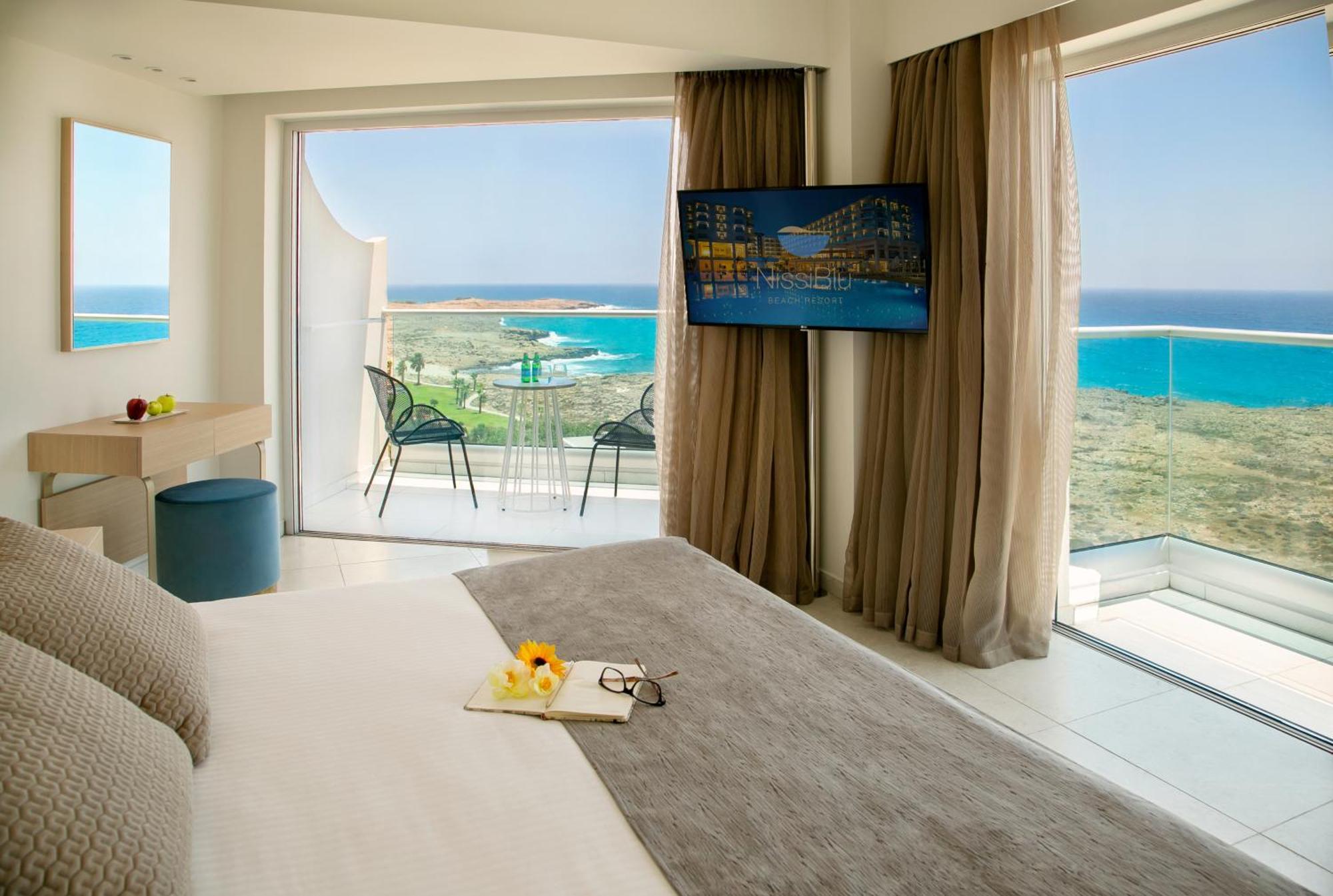 Nissiblu Hotel 5*