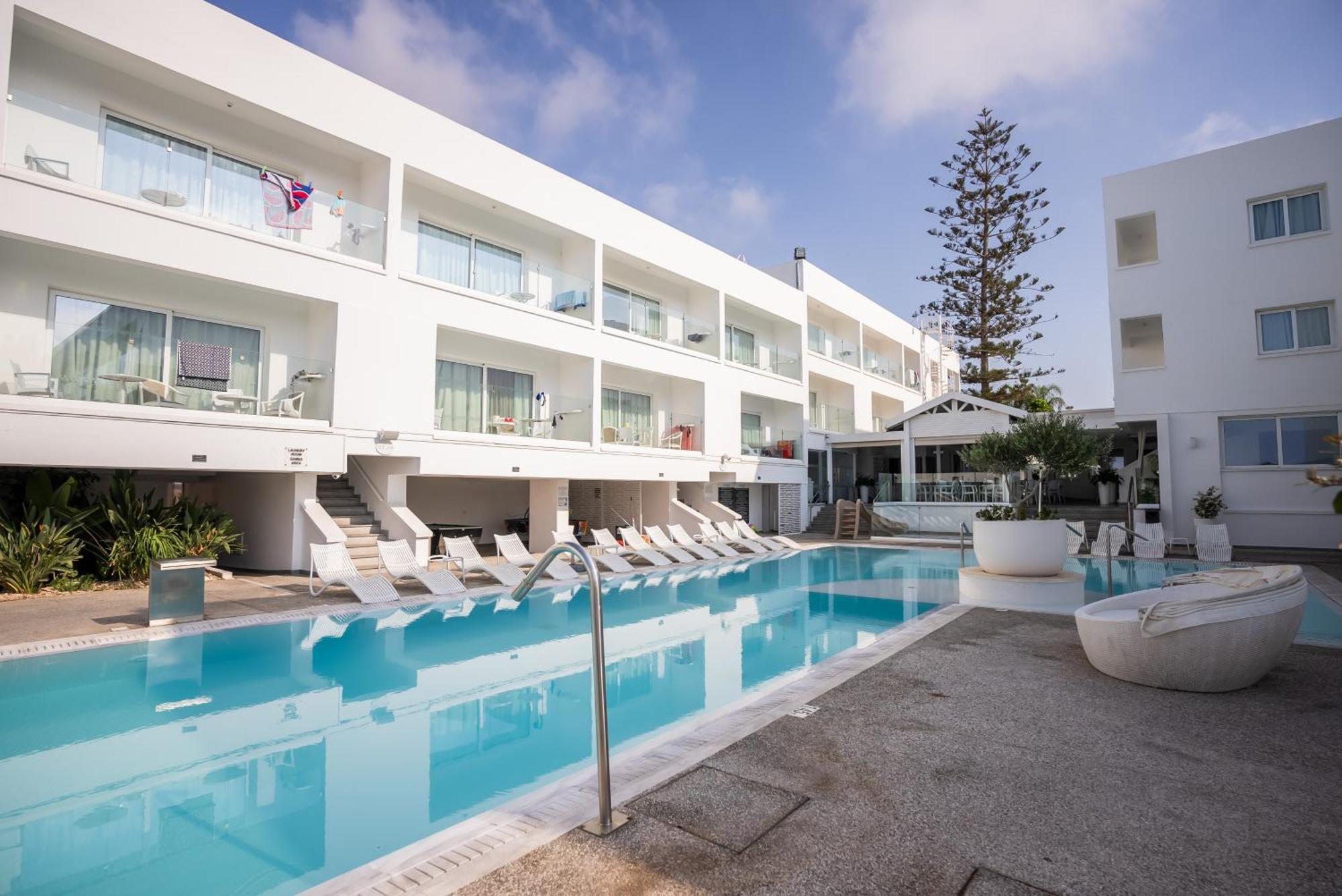 Aparthotel Liquid 3*
