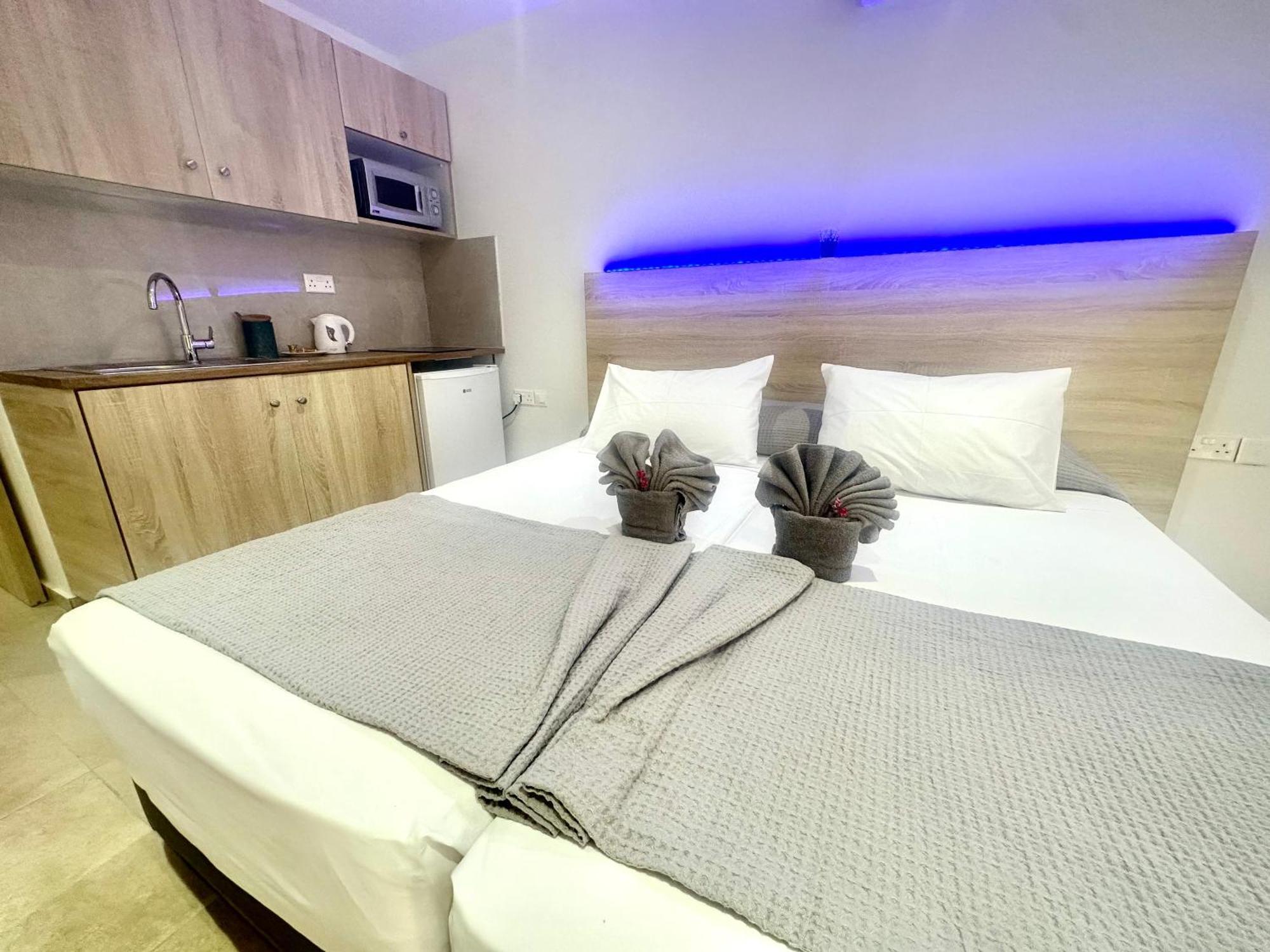 Sun Plaza - Adults Only Aparthotel
