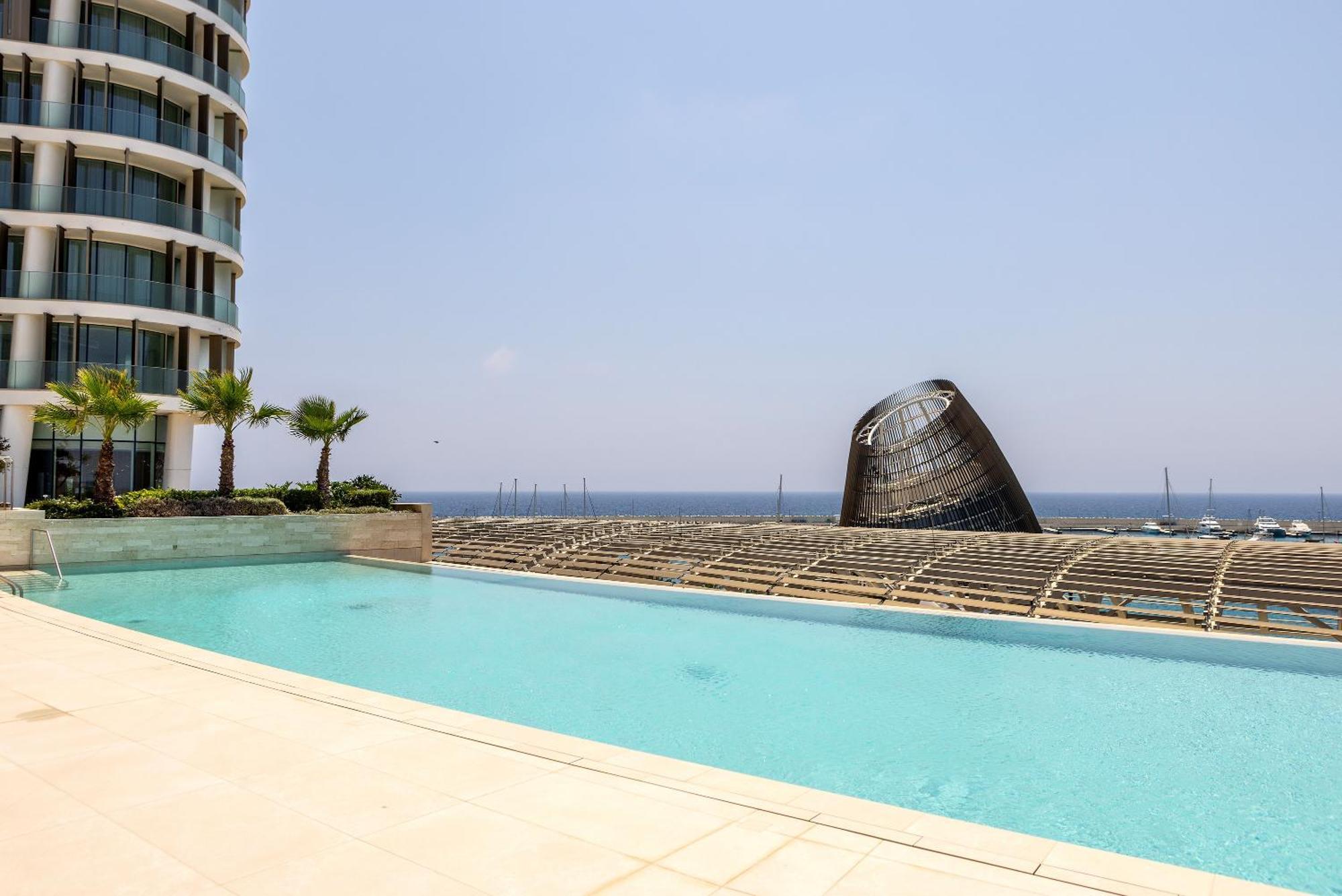 Marina East Tower Apartment *