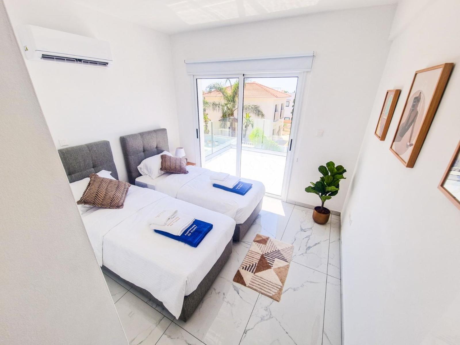 Sunshine Villa