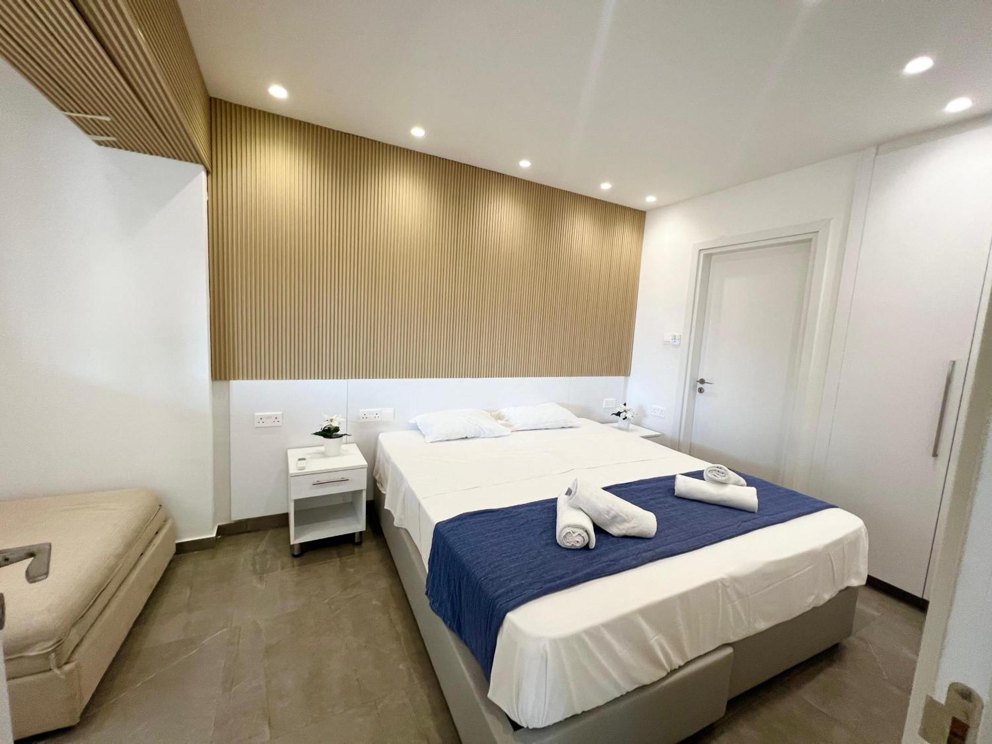 Azul Nissi 1 Apartment *
