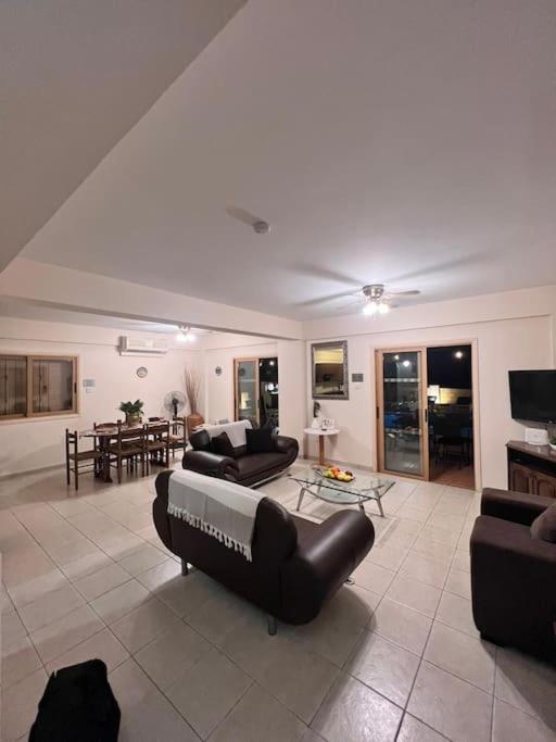 Villa Palm 3 Bedrooms - Sleeps 6