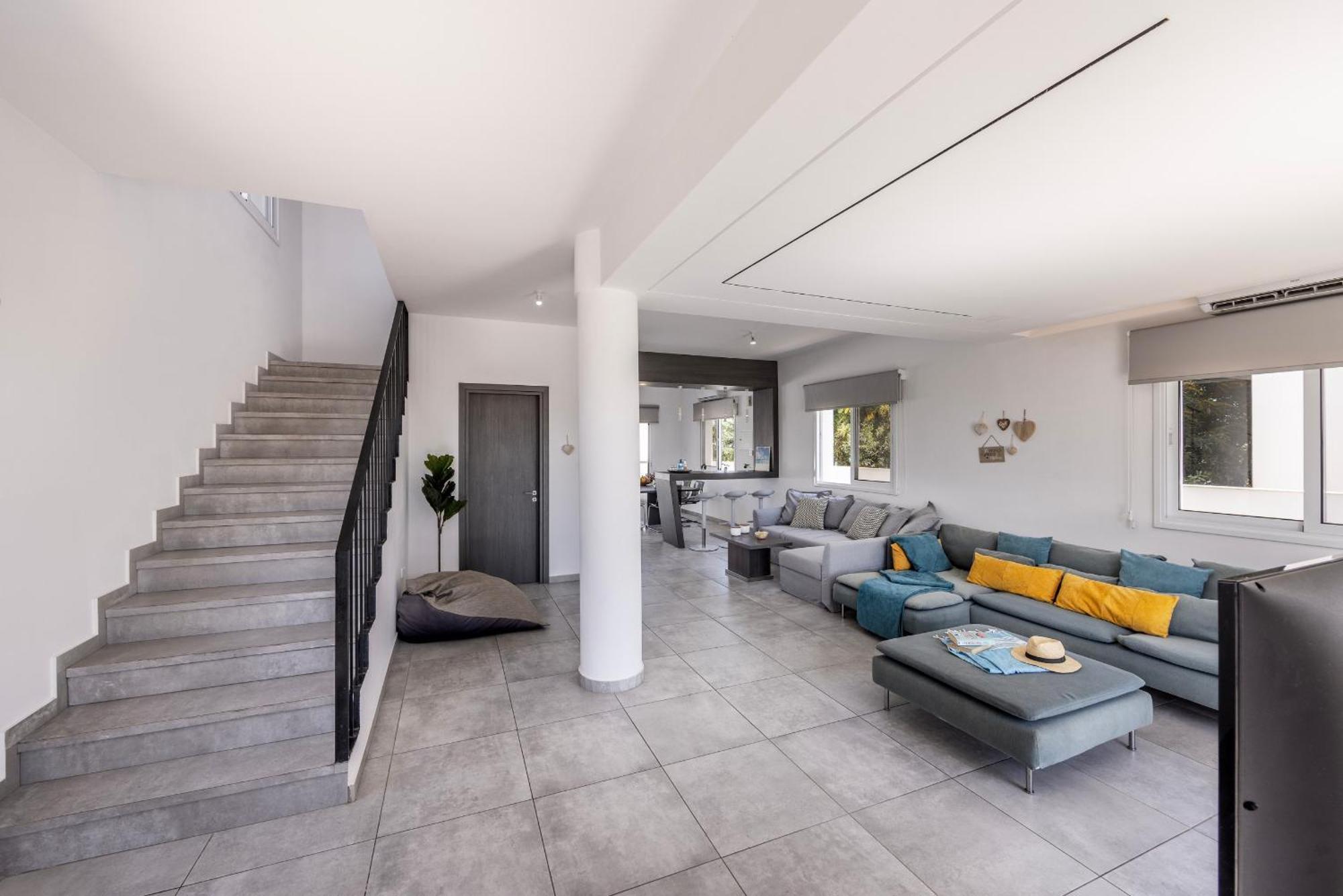 Bay View 5 *